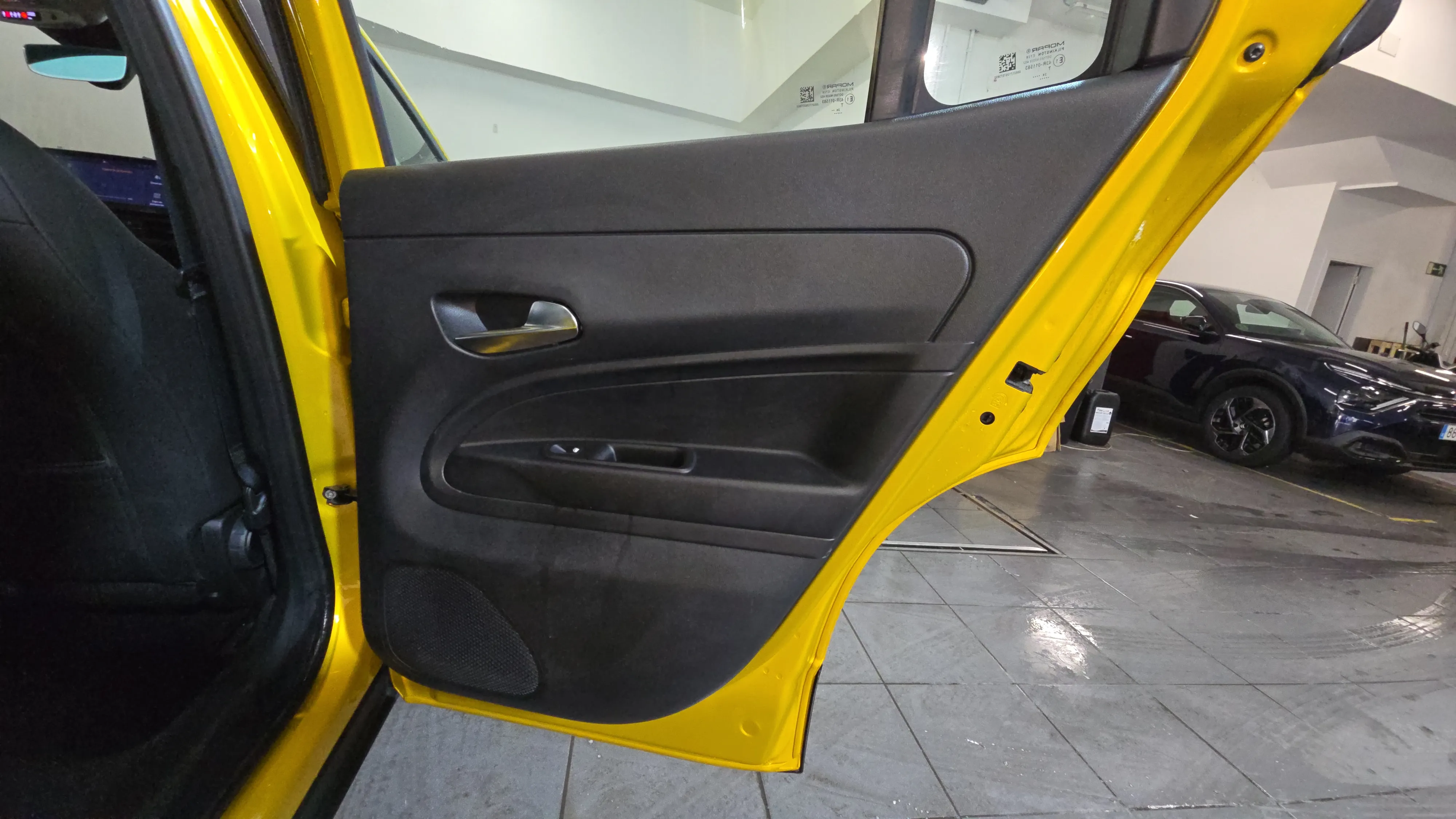 Jeep Avenger 1.2 G Altitude - foto 18
