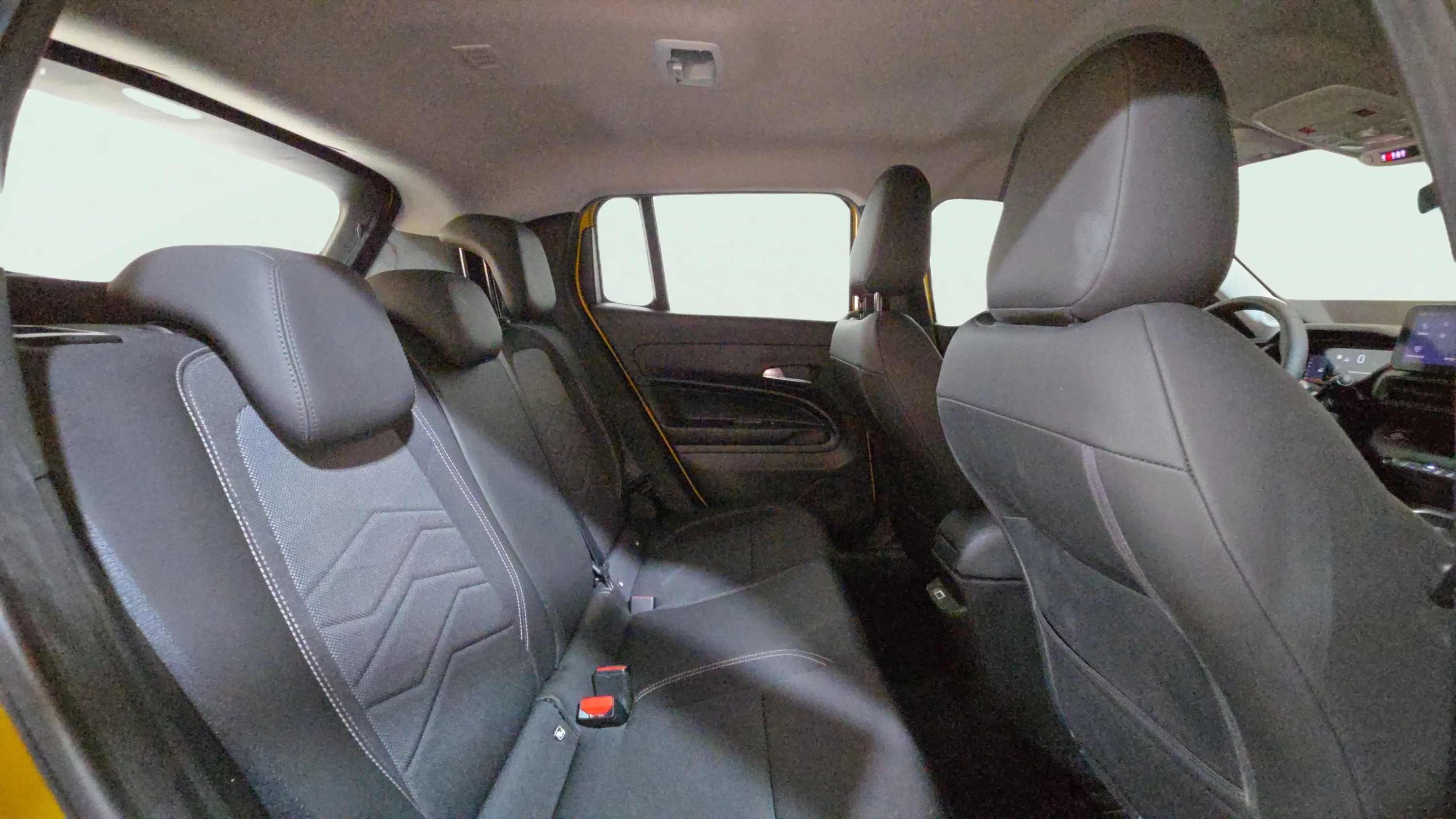 Jeep Avenger 1.2 G Altitude - foto 19