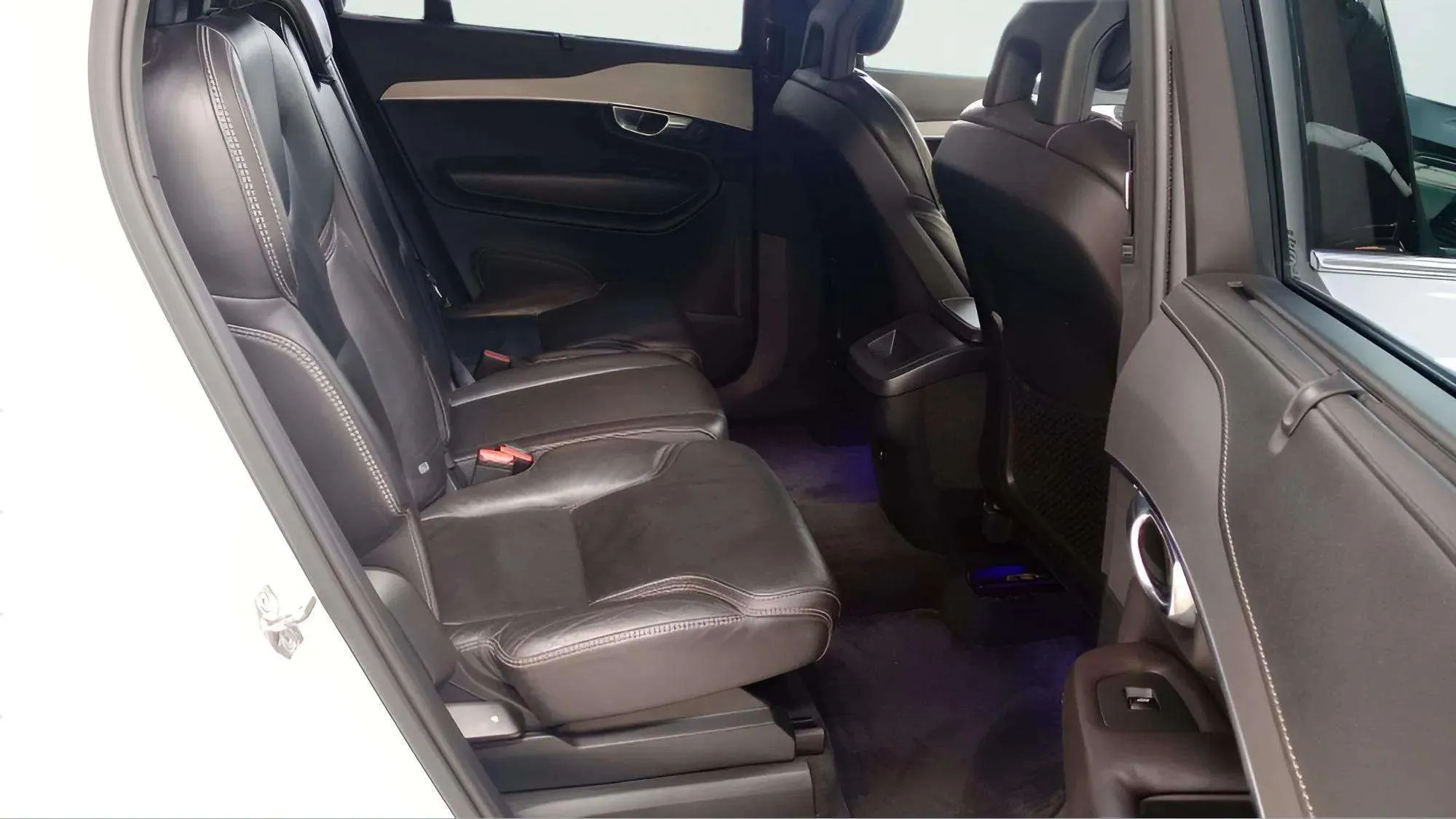 Volvo XC90 2.0 D5 AWD Inscription - foto 10
