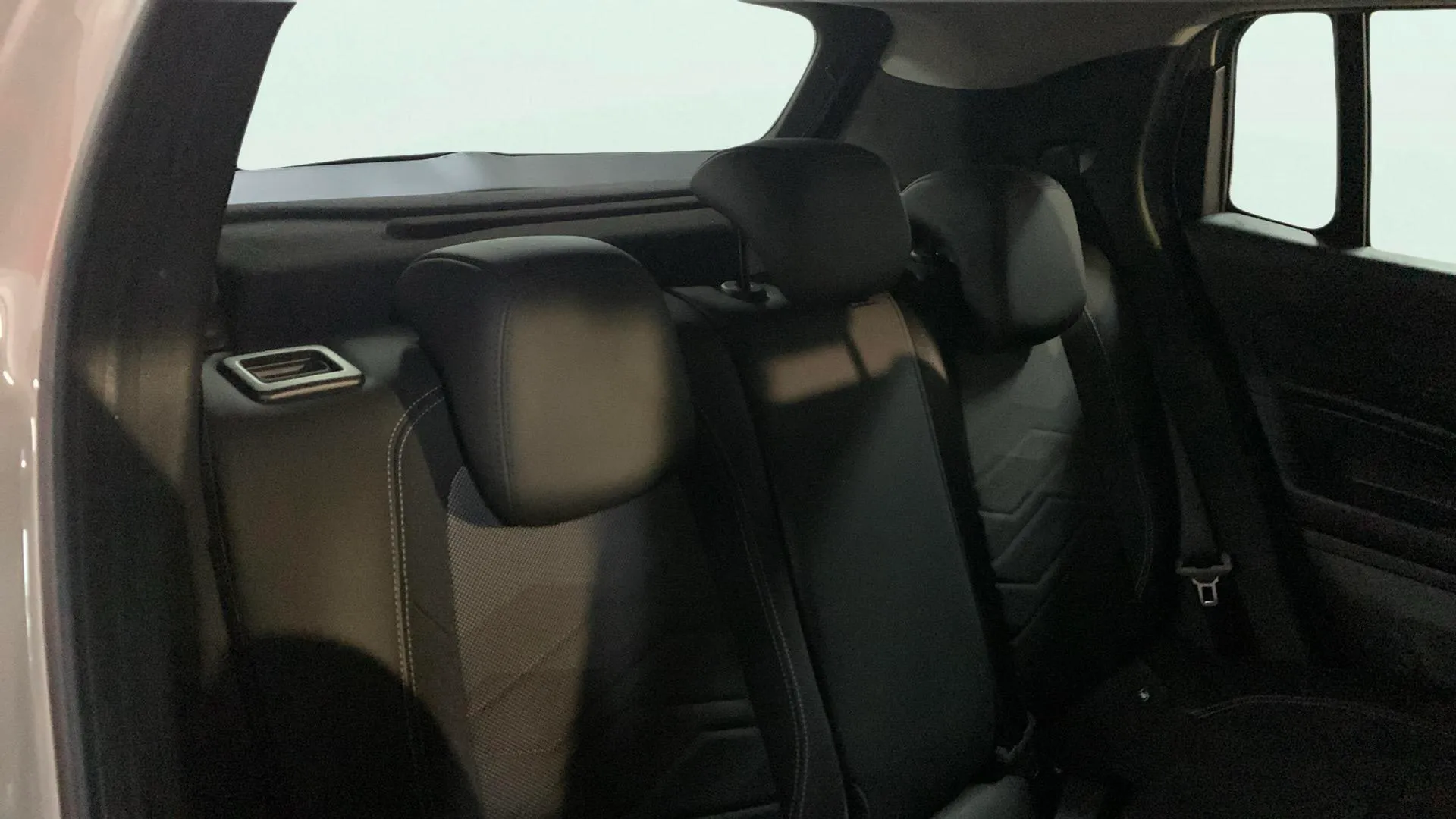 Jeep Avenger 1.2 G Altitude - foto 13