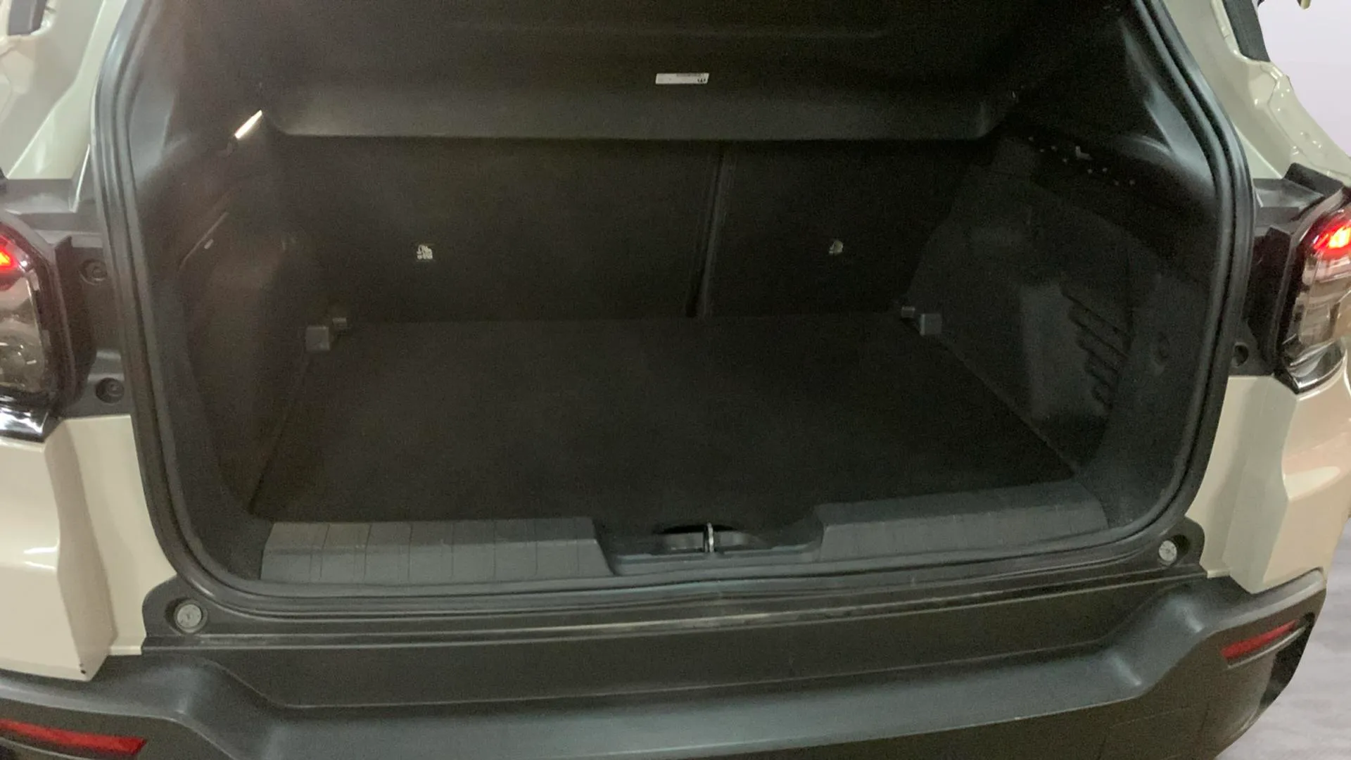 Jeep Avenger 1.2 G Altitude - foto 24