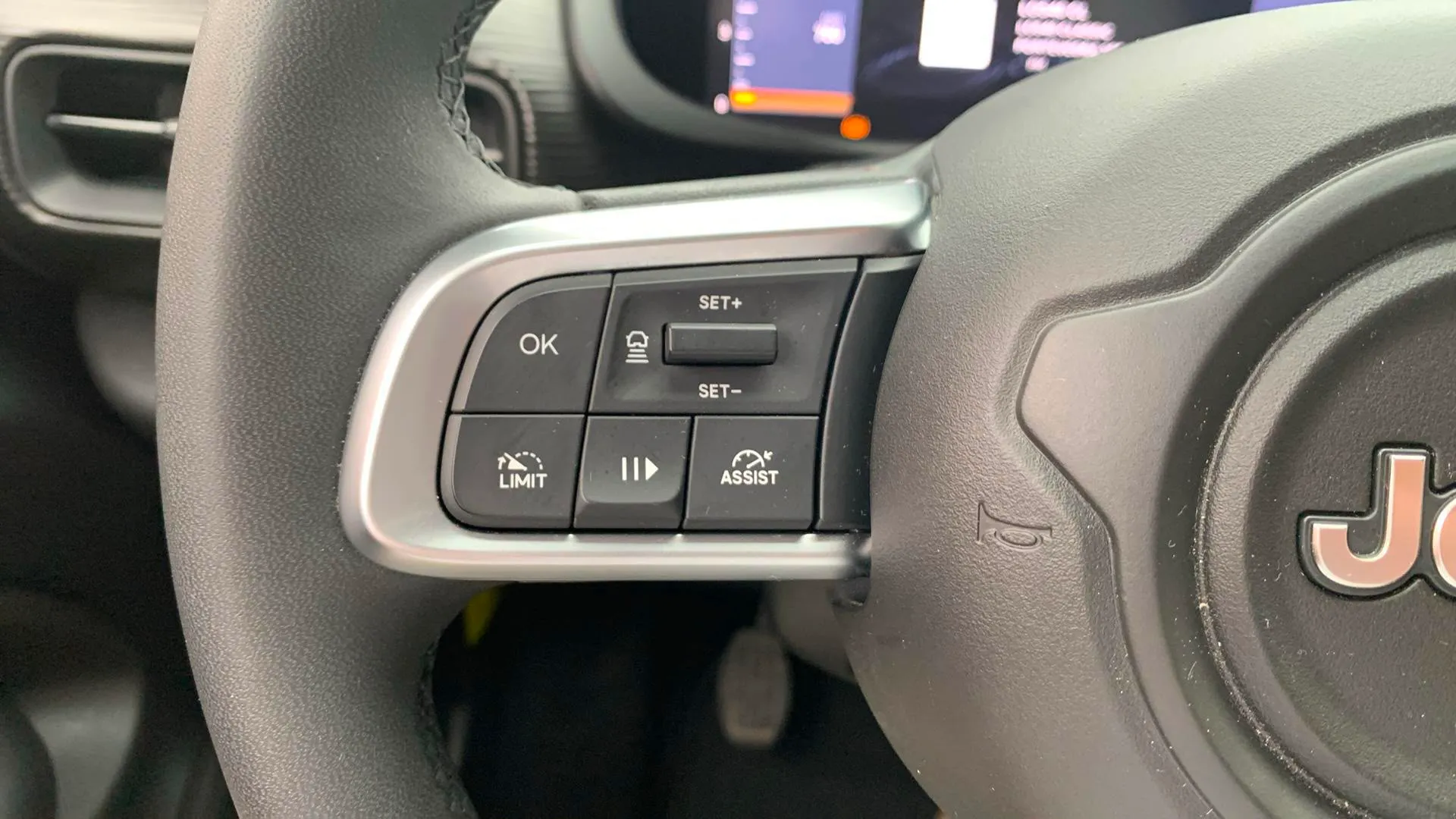 Jeep Avenger 1.2 G Longitude - foto 14