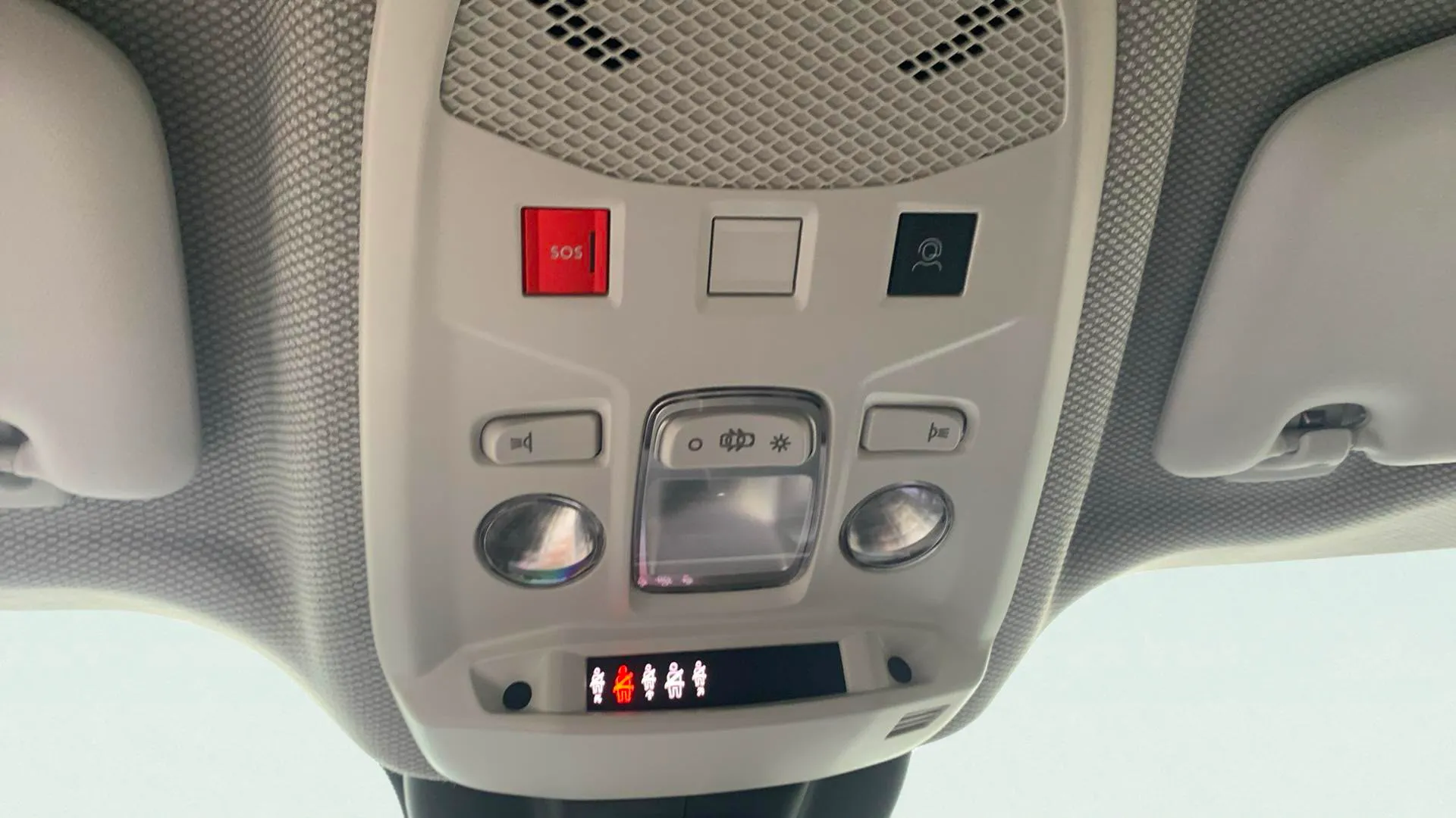 Jeep Avenger 1.2 G Longitude - foto 23