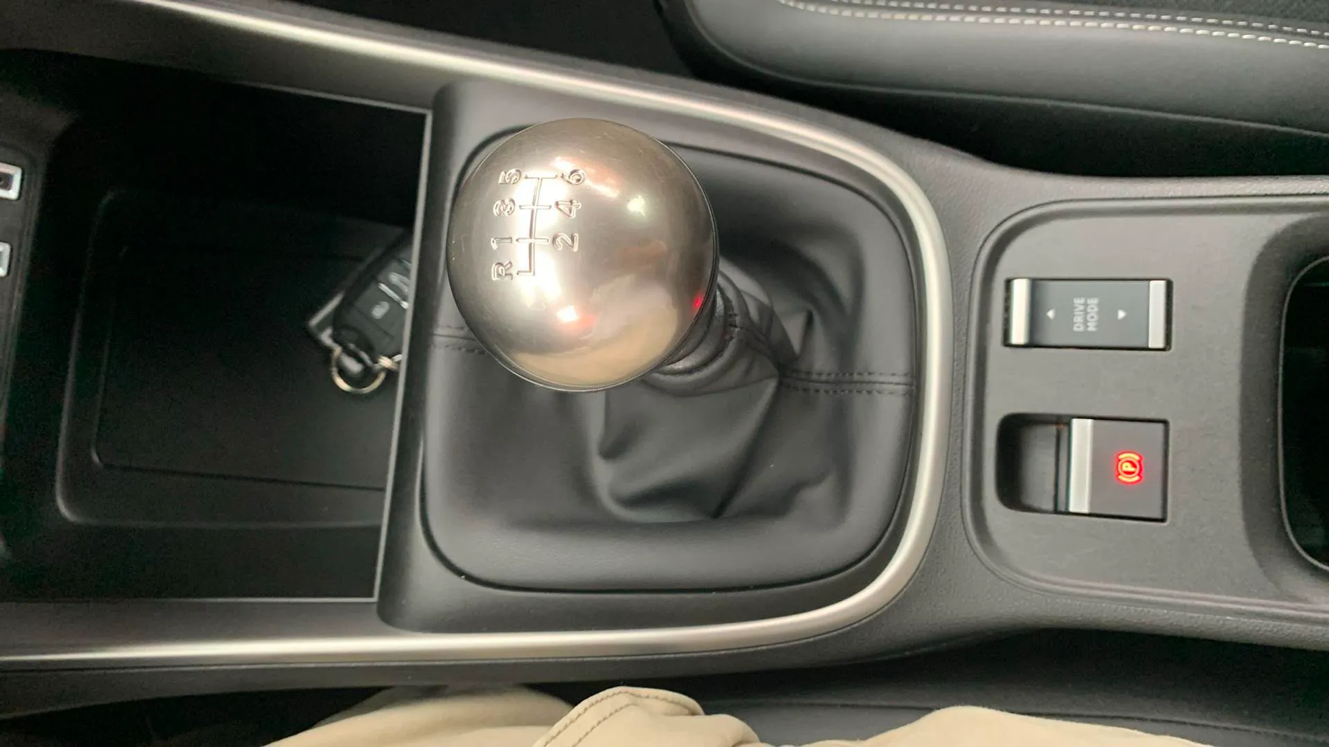 Jeep Avenger 1.2 G Longitude - foto 20