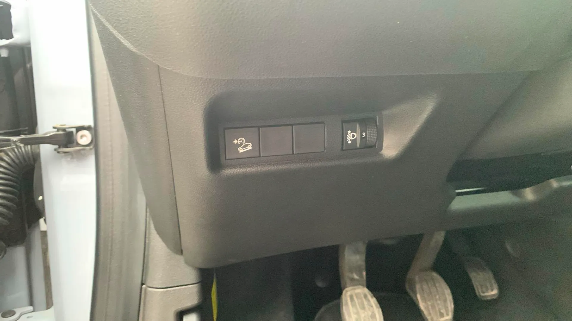 Jeep Avenger 1.2 G Longitude - foto 22