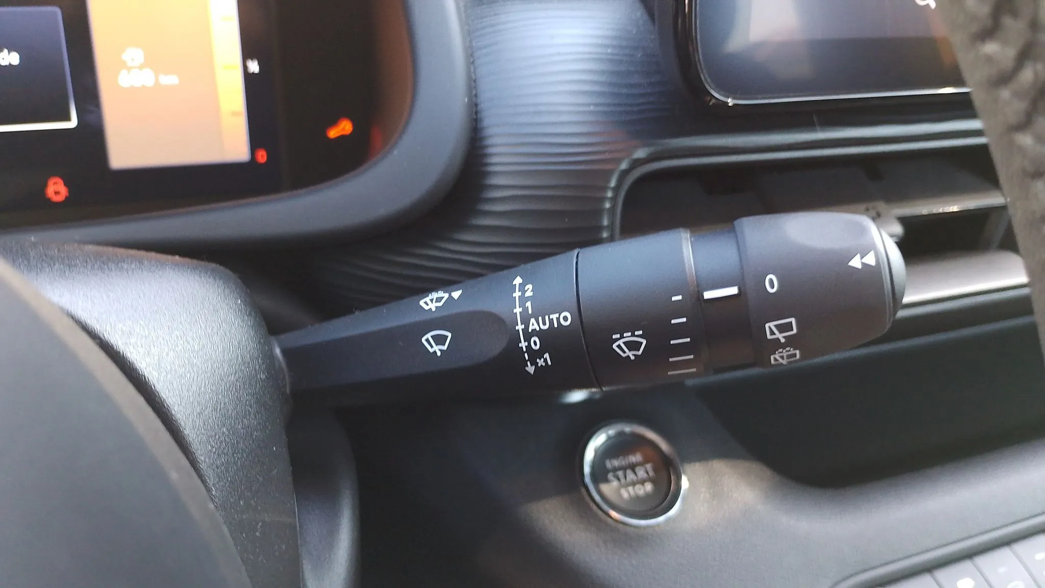 Jeep Avenger 1.2 G Altitude - foto 17