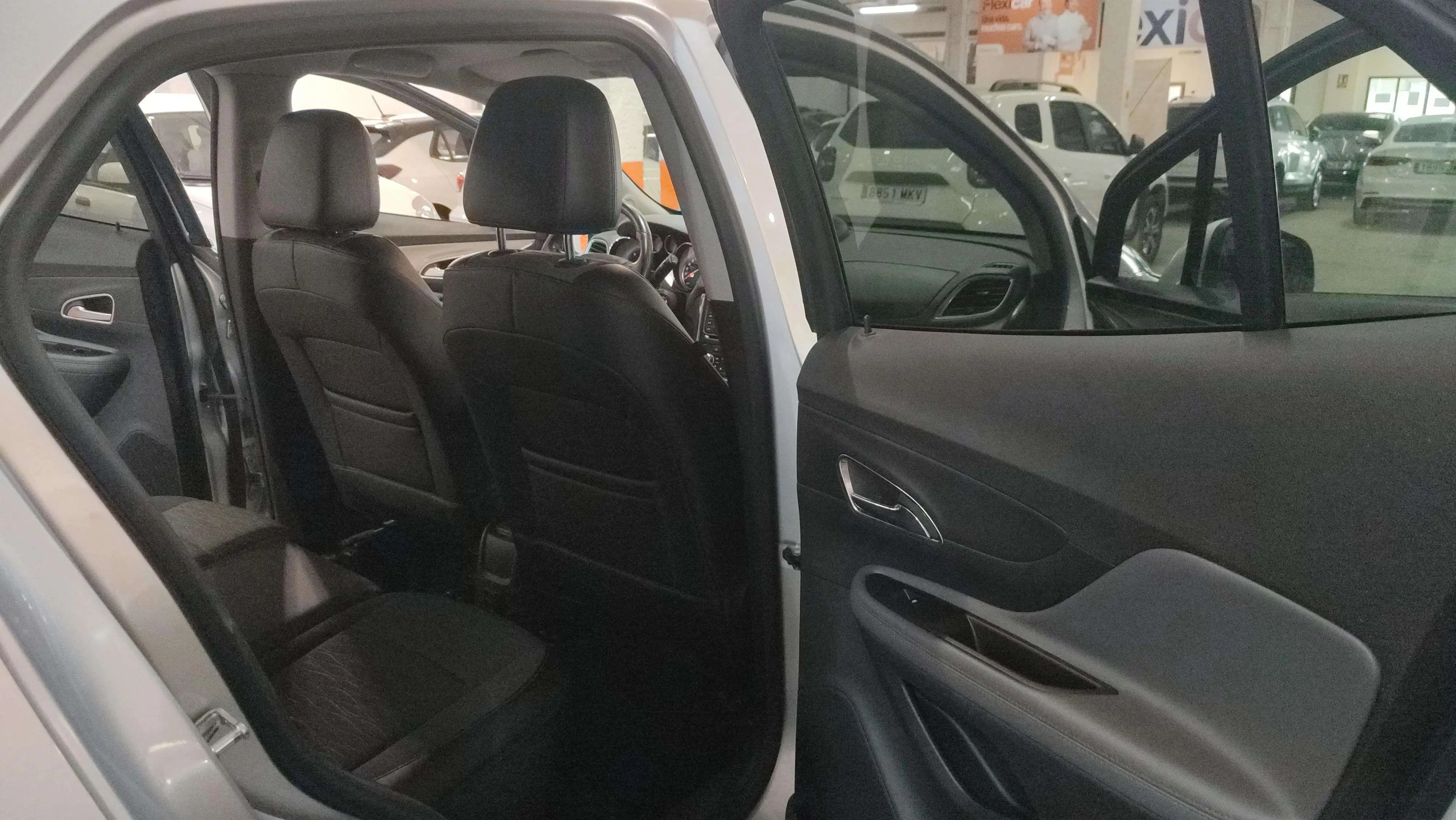 Opel Mokka 1.6 CDTi 4x2 Excellence - foto 12