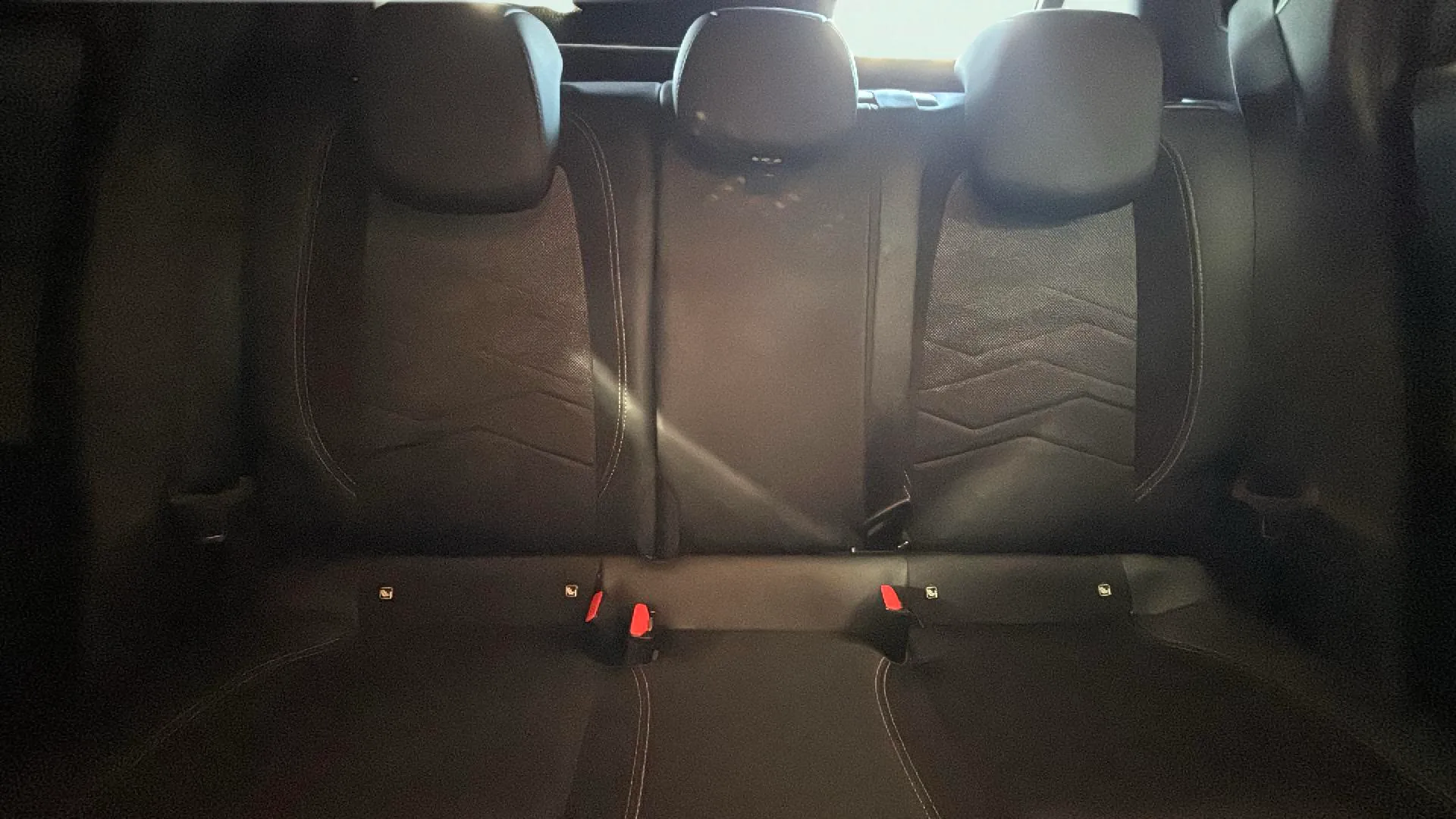Jeep Avenger 1.2 G Altitude - foto 16