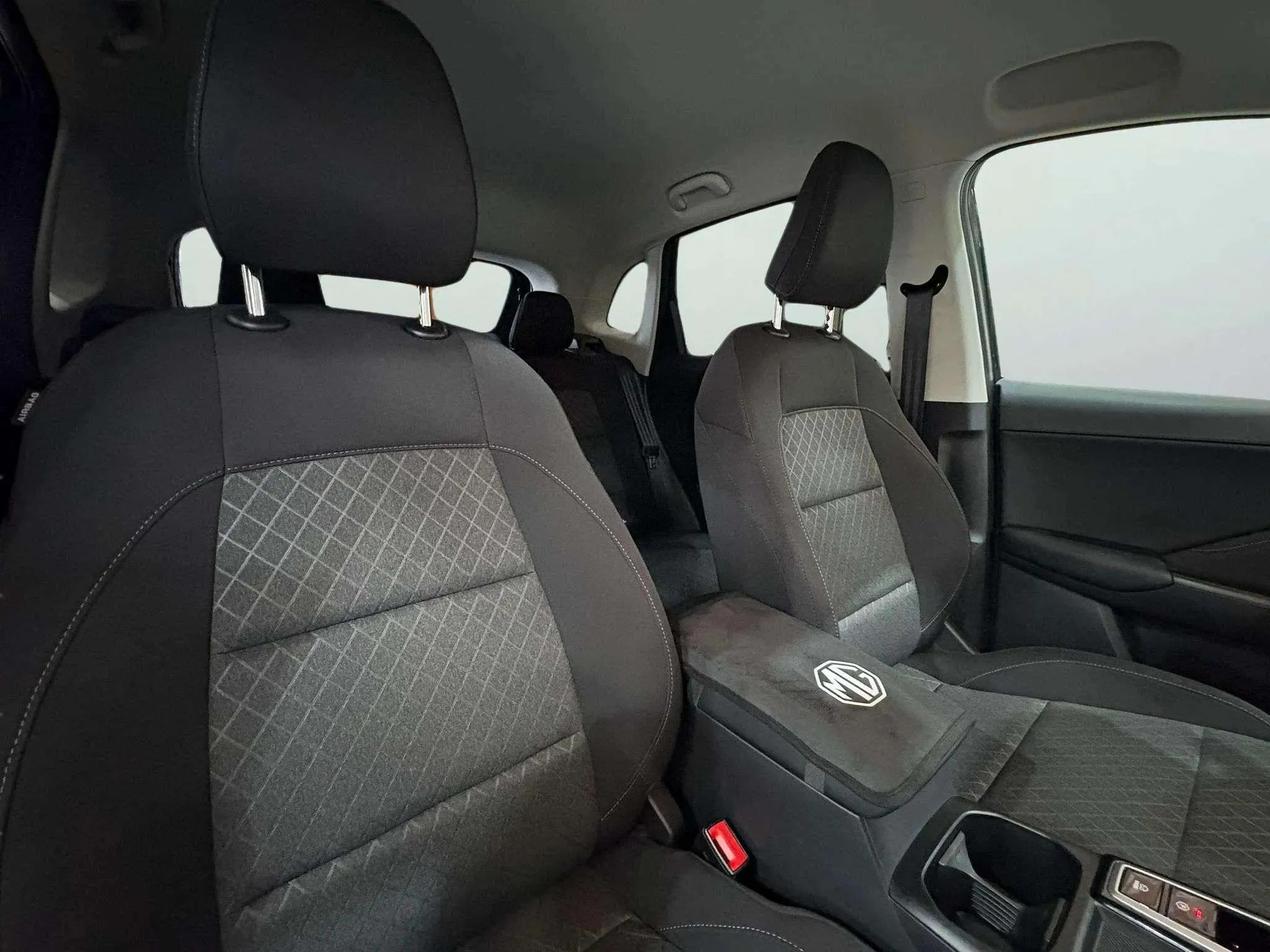 MG ZS Hybrid+ Comfort - foto 19