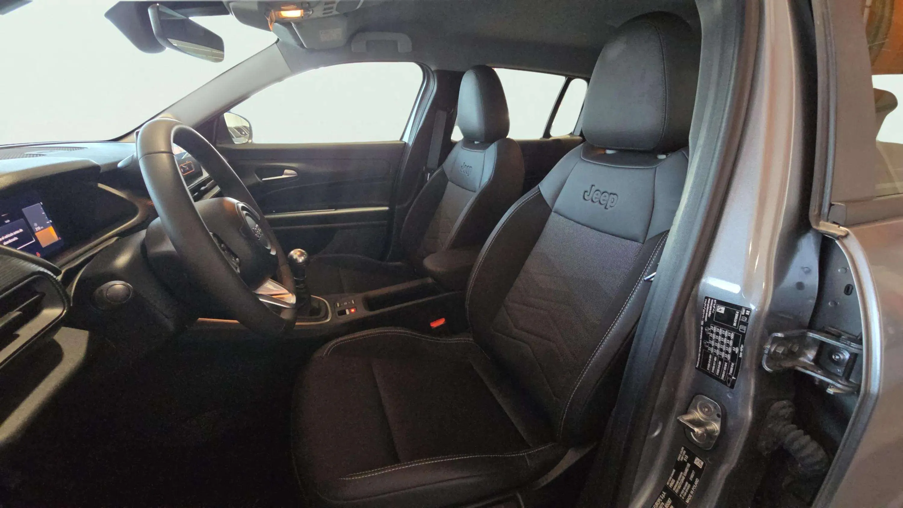 Jeep Avenger 1.2 G Altitude - foto 27