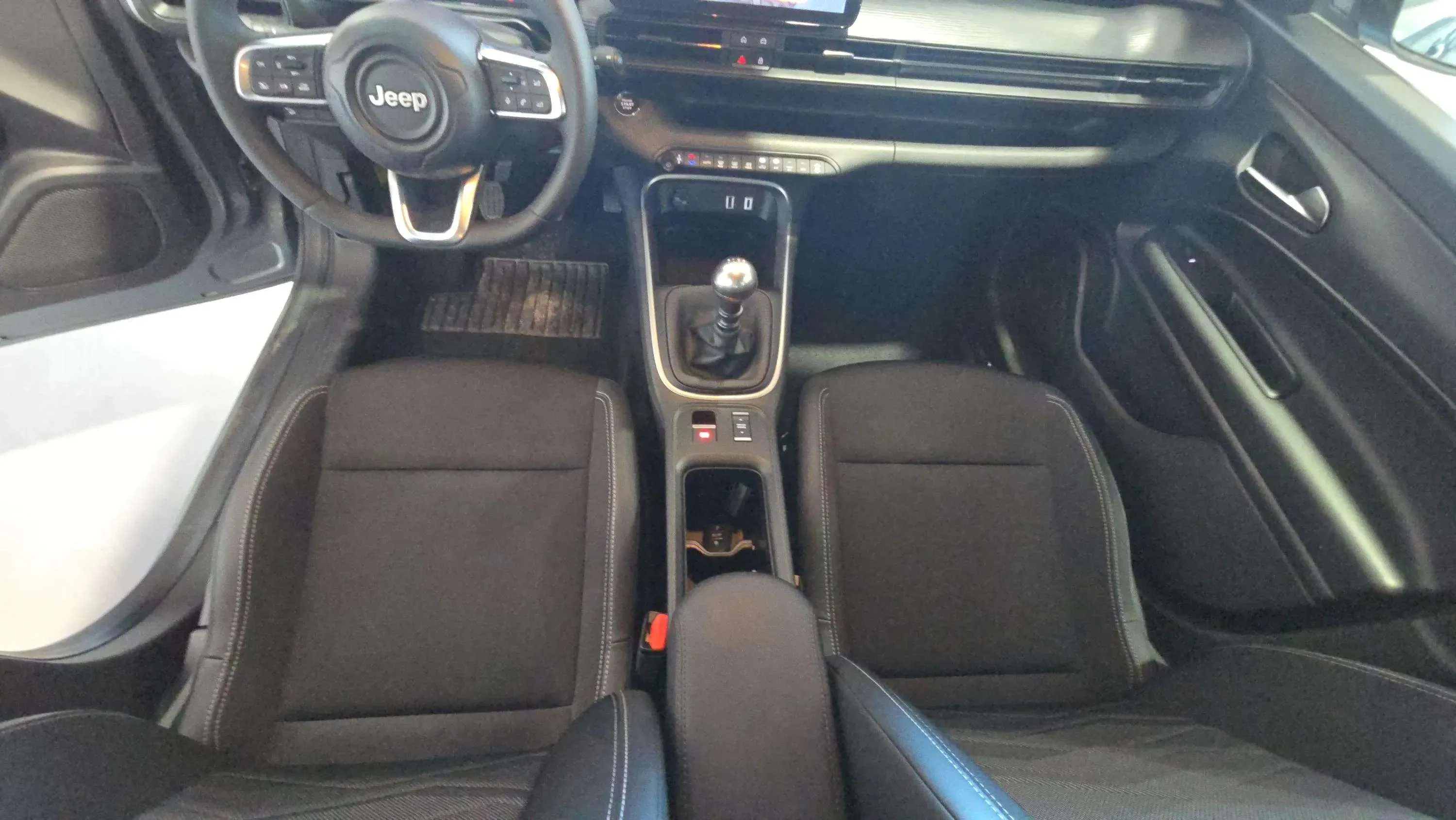 Jeep Avenger 1.2 G Altitude - foto 26