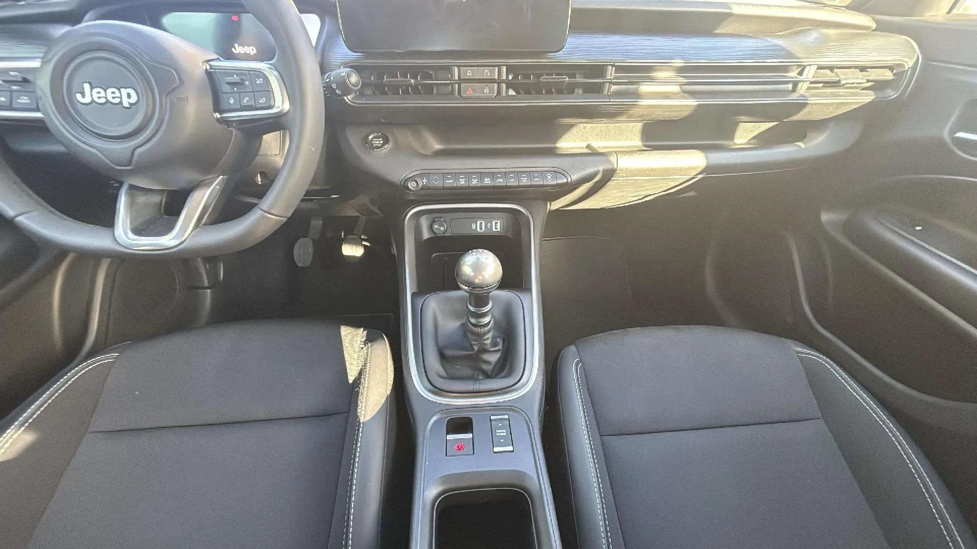 Jeep Avenger 1.2 G Altitude - foto 11