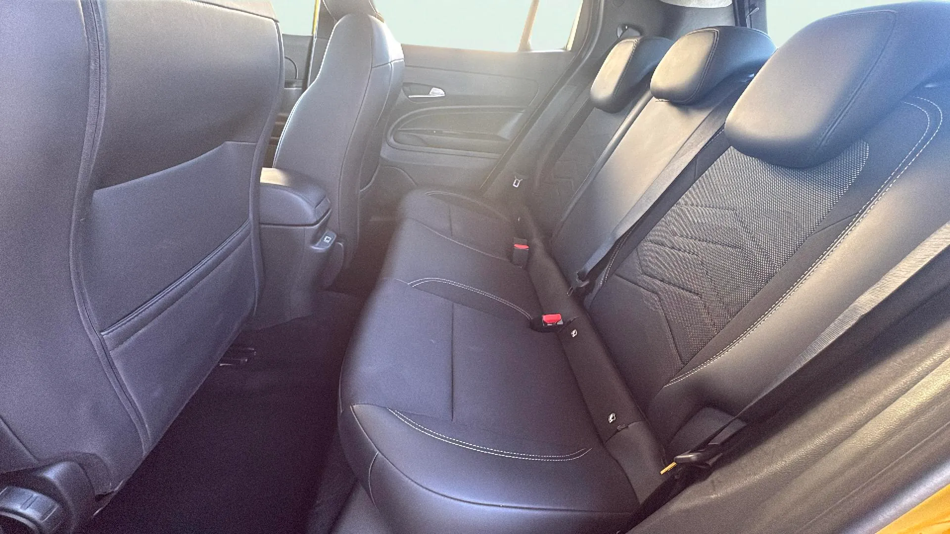 Jeep Avenger 1.2 G Altitude - foto 27
