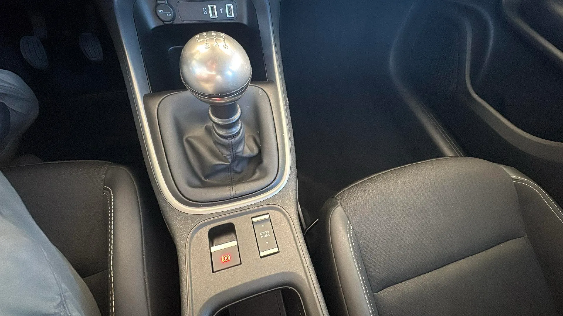 Jeep Avenger 1.2 G Altitude - foto 24