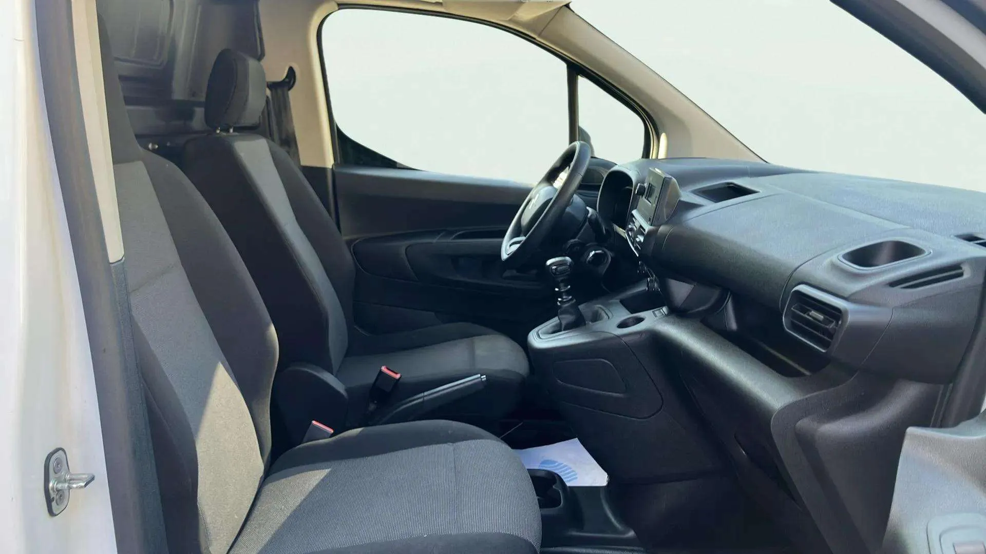 Citroën Berlingo Furgon 1.5 BlueHDi 100 M L1 - foto 15