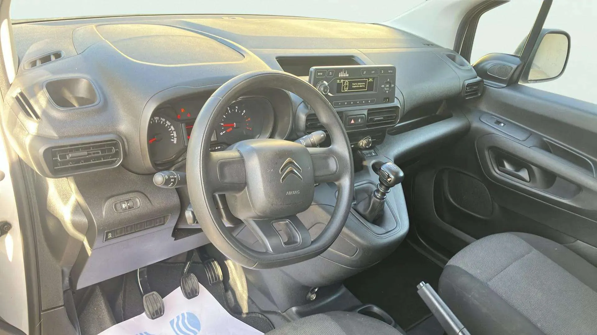 Citroën Berlingo Furgon 1.5 BlueHDi 100 M L1 - foto 10