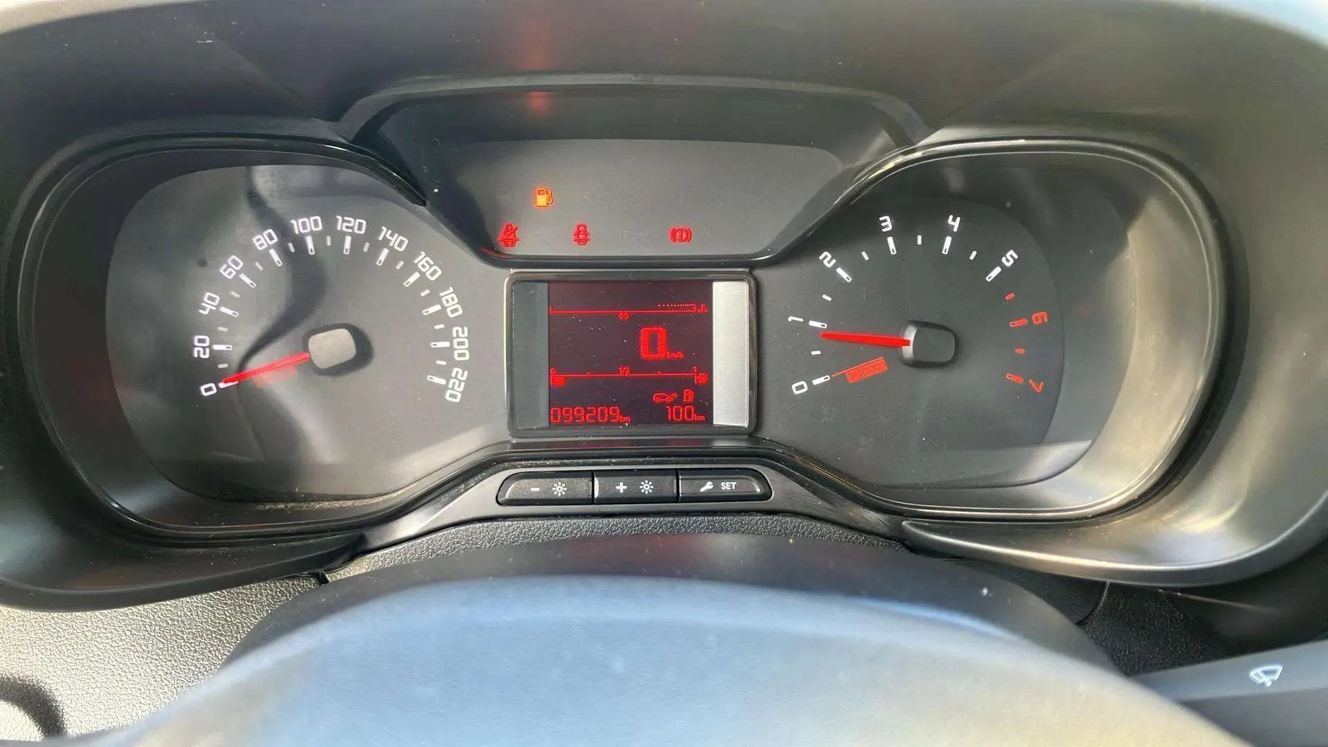 Citroën Berlingo Furgon 1.5 BlueHDi 100 M L1 - foto 13