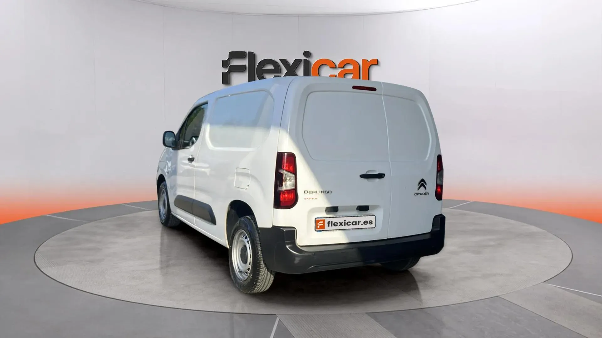 Citroën Berlingo Furgon 1.5 BlueHDi 100 M L1 - foto 5