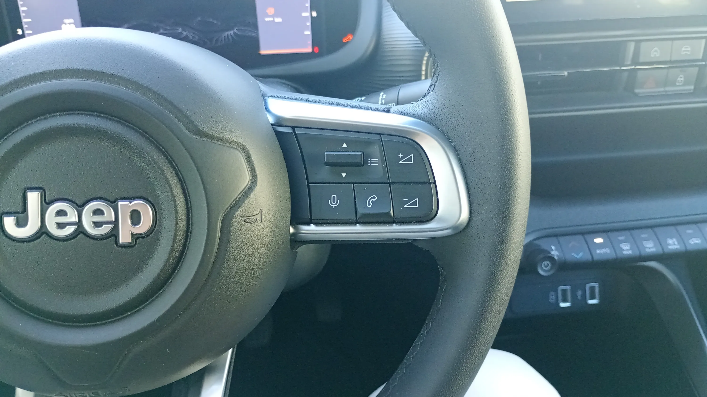 Jeep Avenger 1.2 G Altitude - foto 17