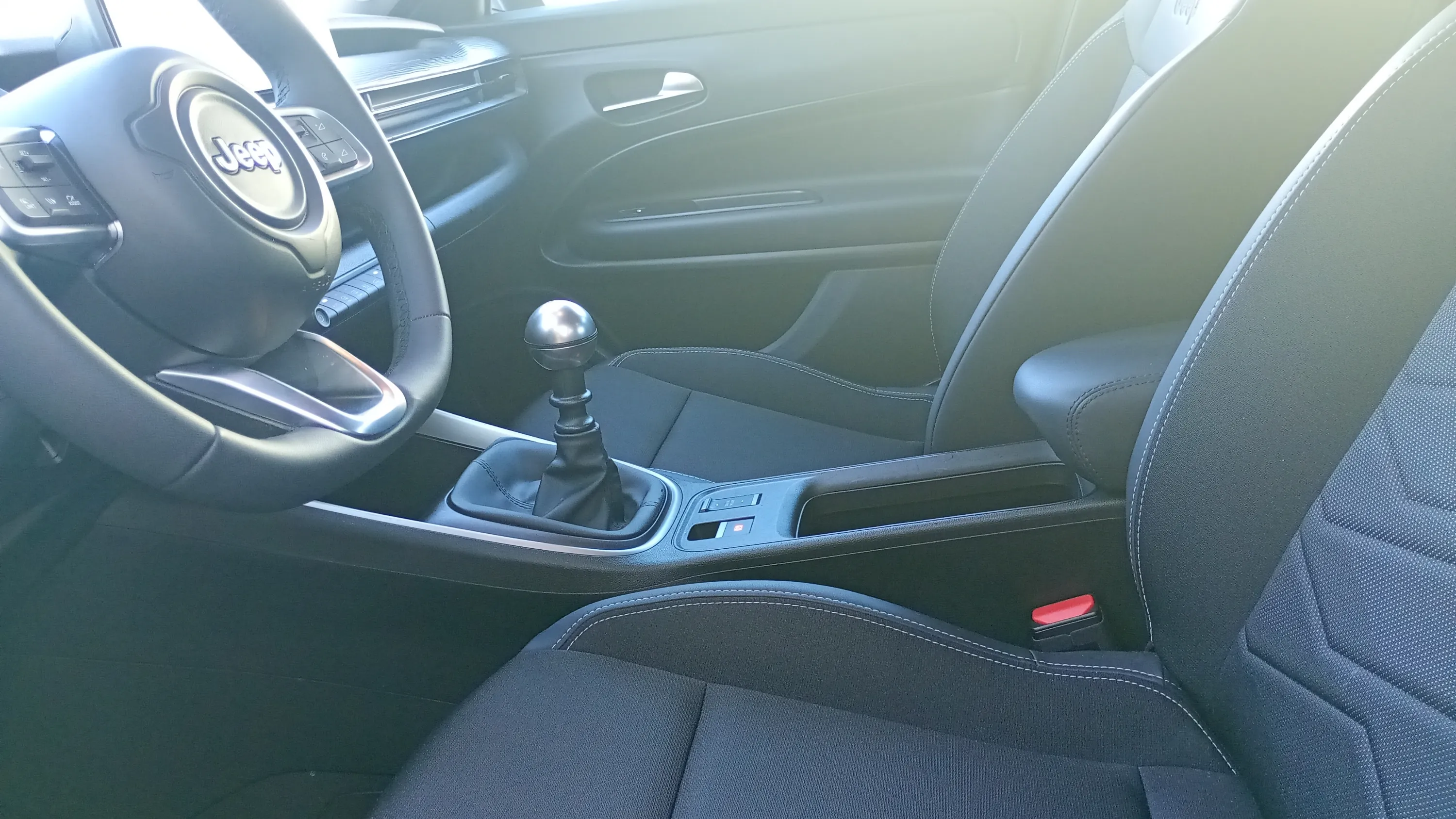 Jeep Avenger 1.2 G Altitude - foto 14