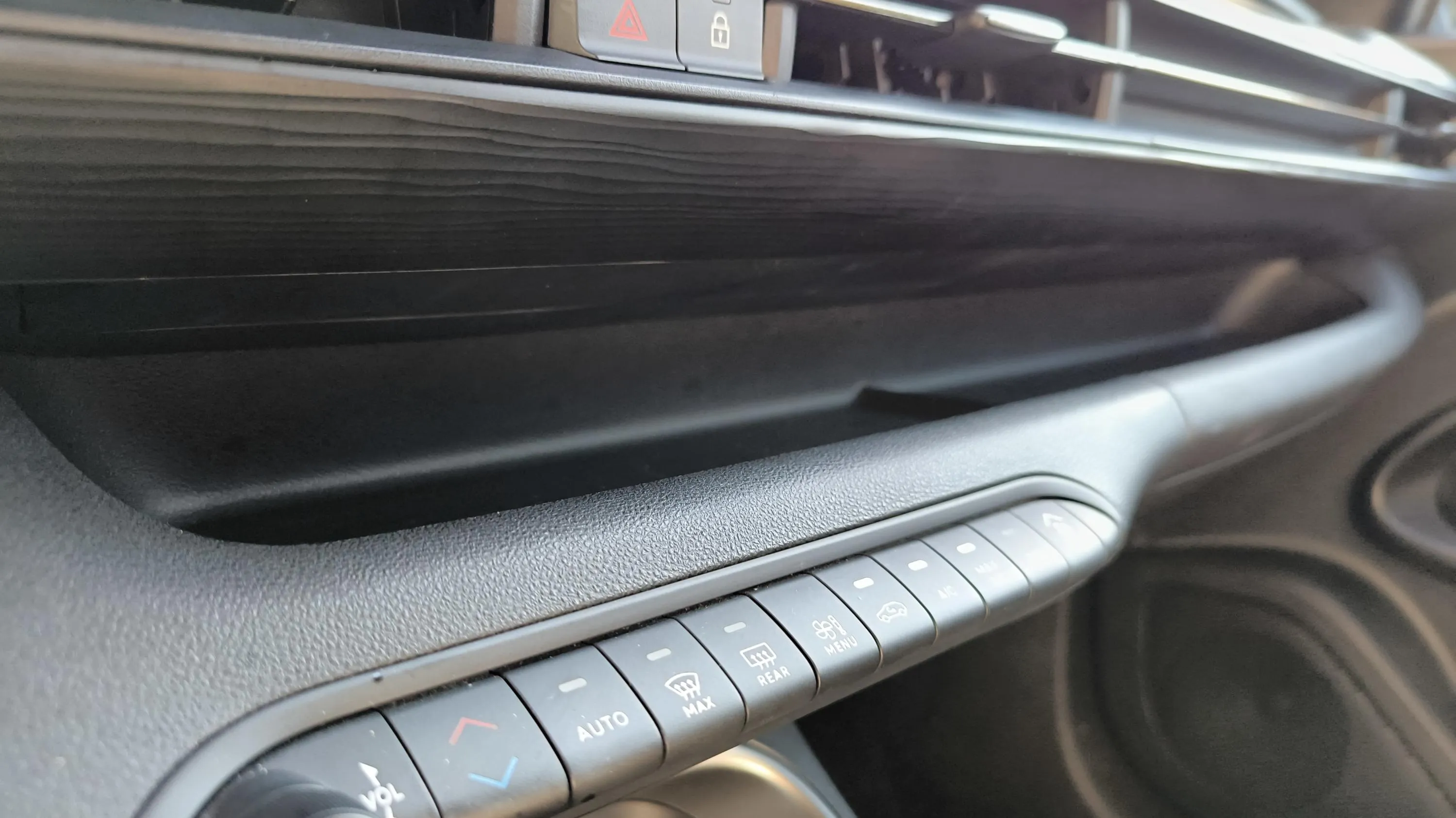 Jeep Avenger 1.2 G Altitude - foto 48