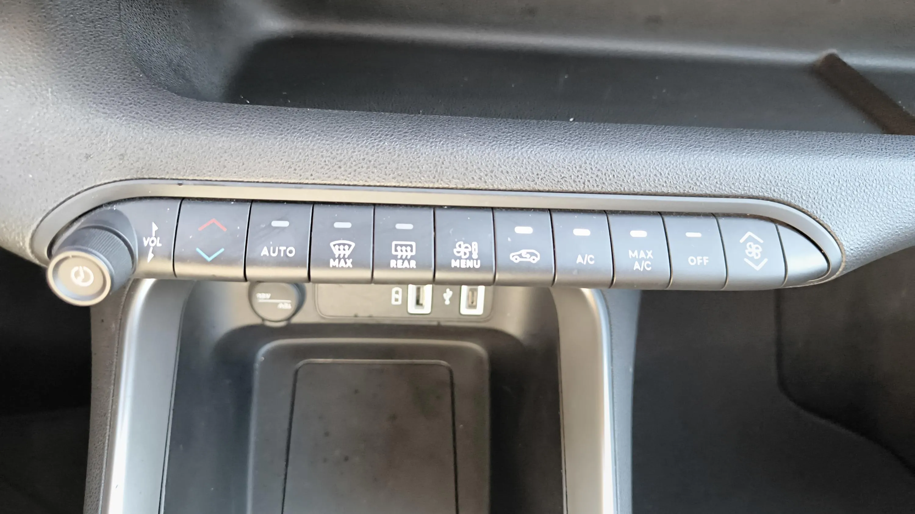 Jeep Avenger 1.2 G Altitude - foto 47