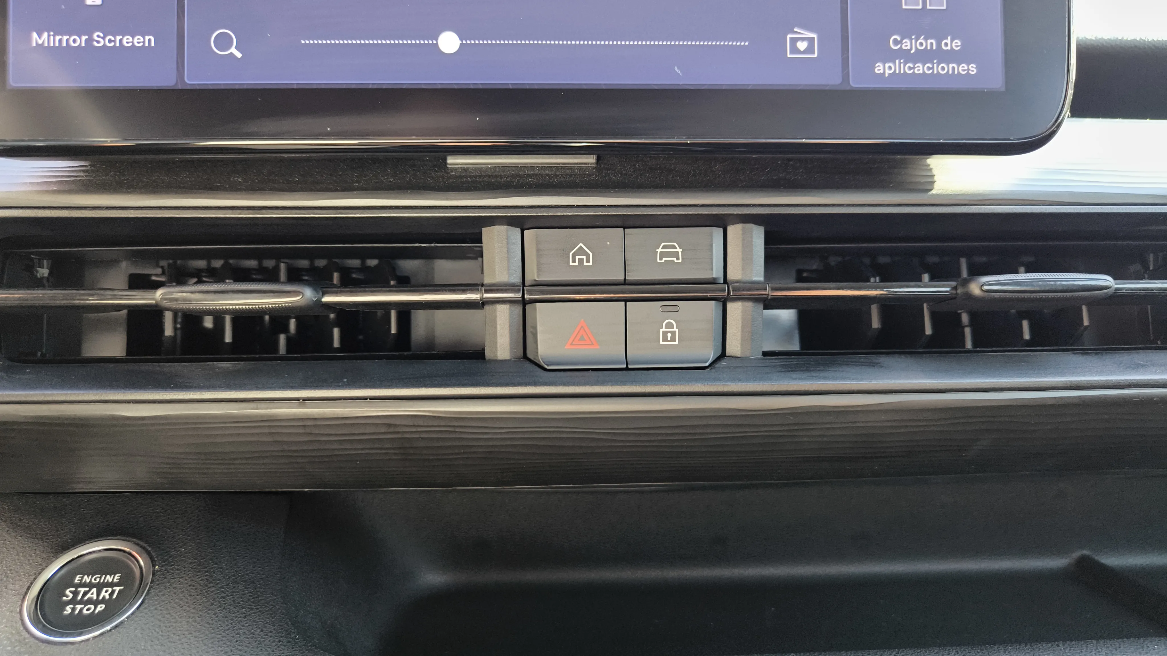 Jeep Avenger 1.2 G Altitude - foto 49