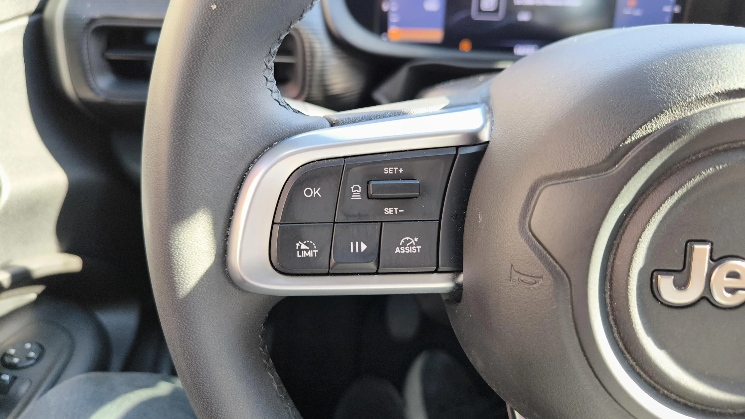 Jeep Avenger 1.2 G Altitude - foto 36