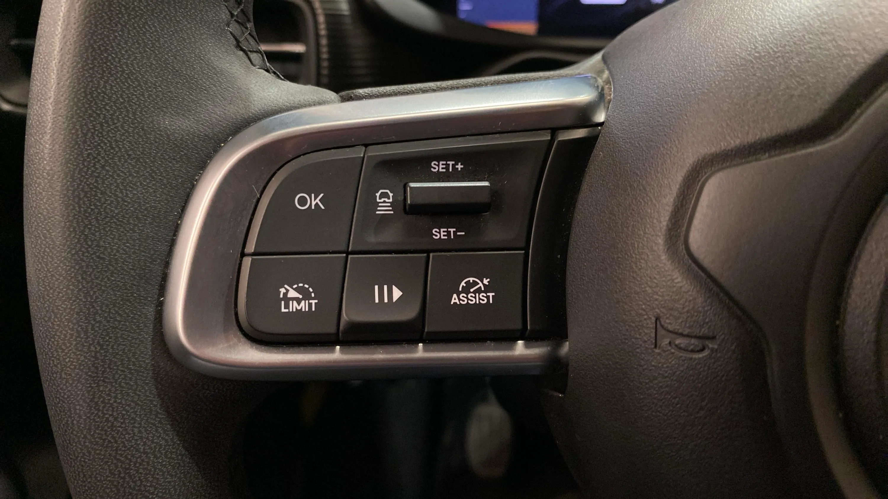 Jeep Avenger 1.2 G Altitude - foto 18