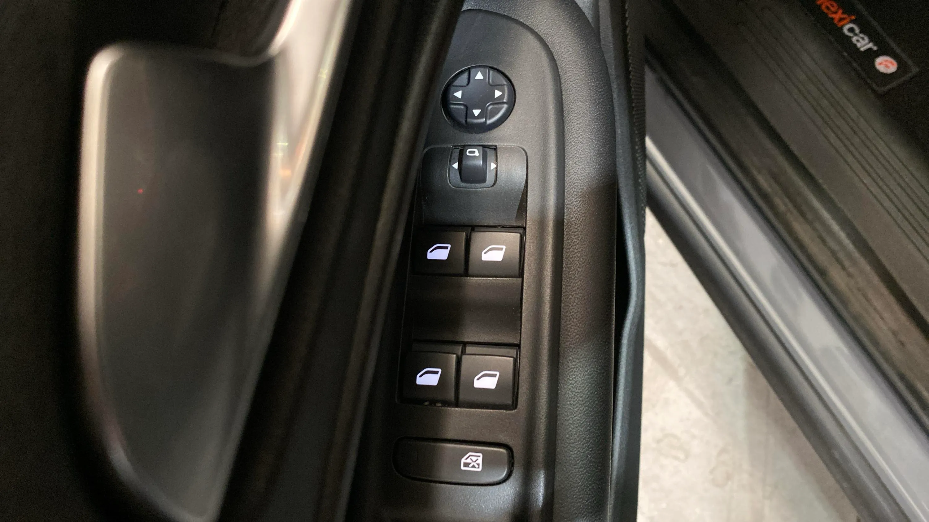 Jeep Avenger 1.2 G Altitude - foto 16