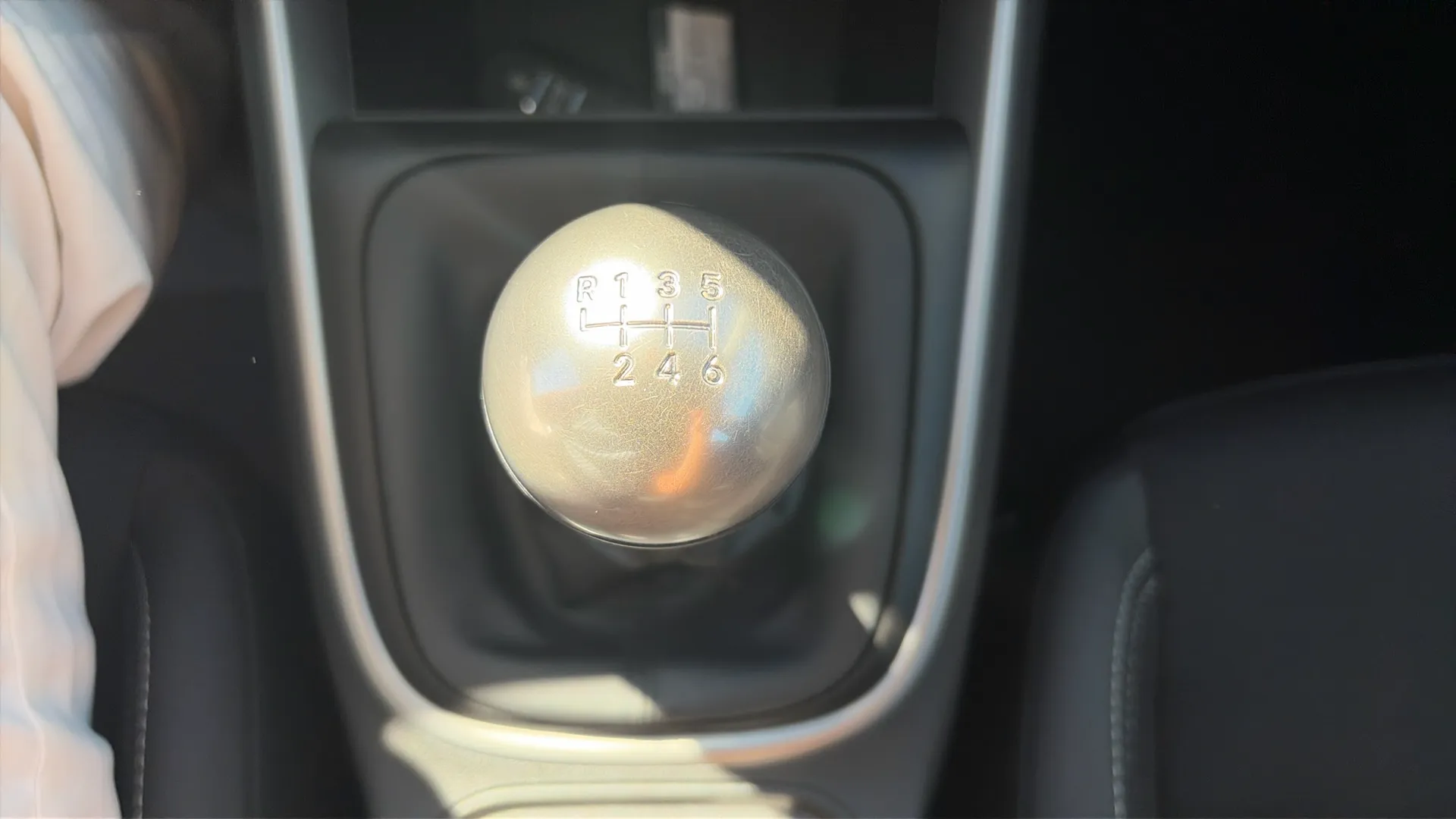 Jeep Avenger 1.2 G Altitude - foto 23