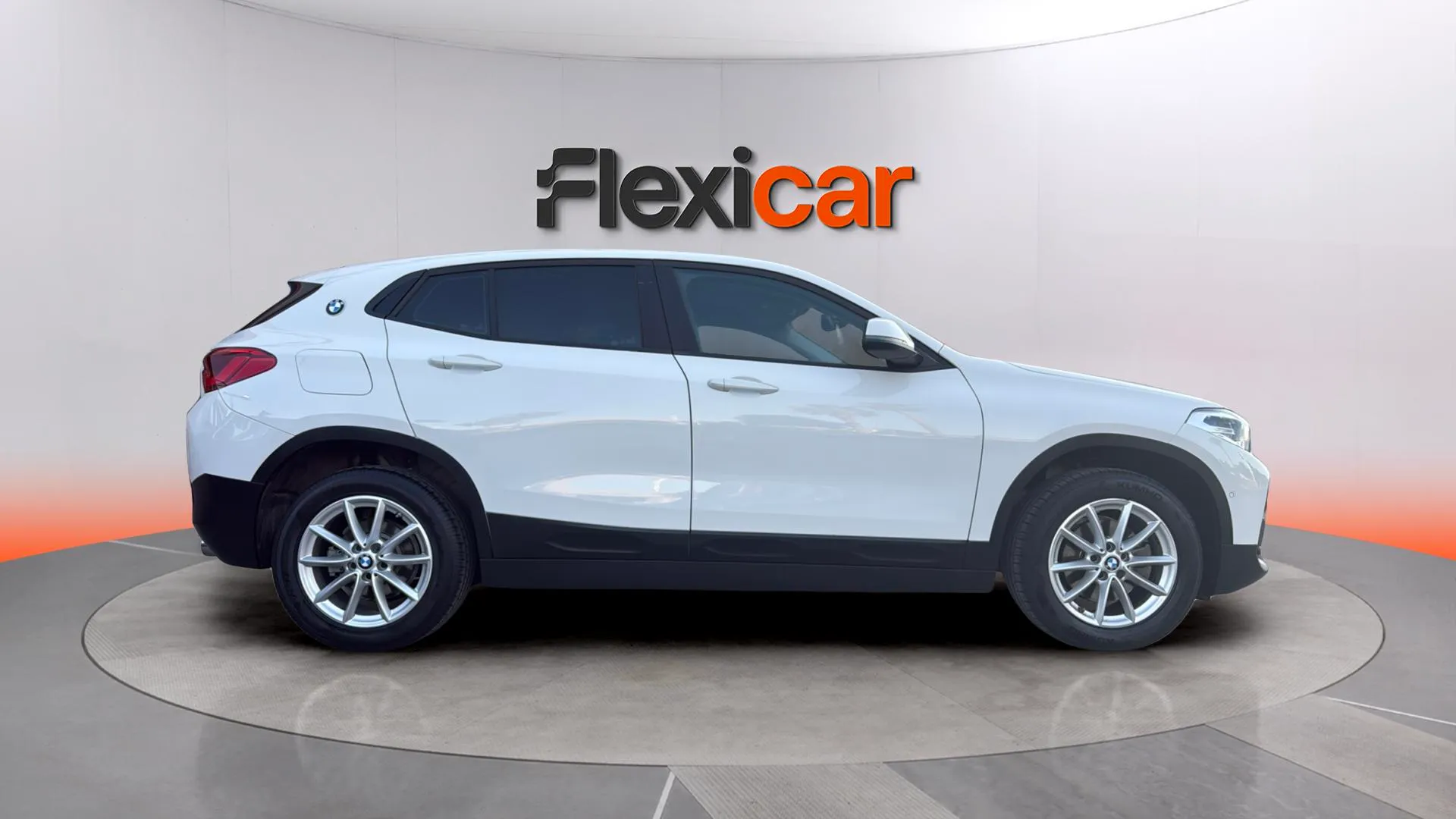 BMW X2 sDrive18d - foto 6