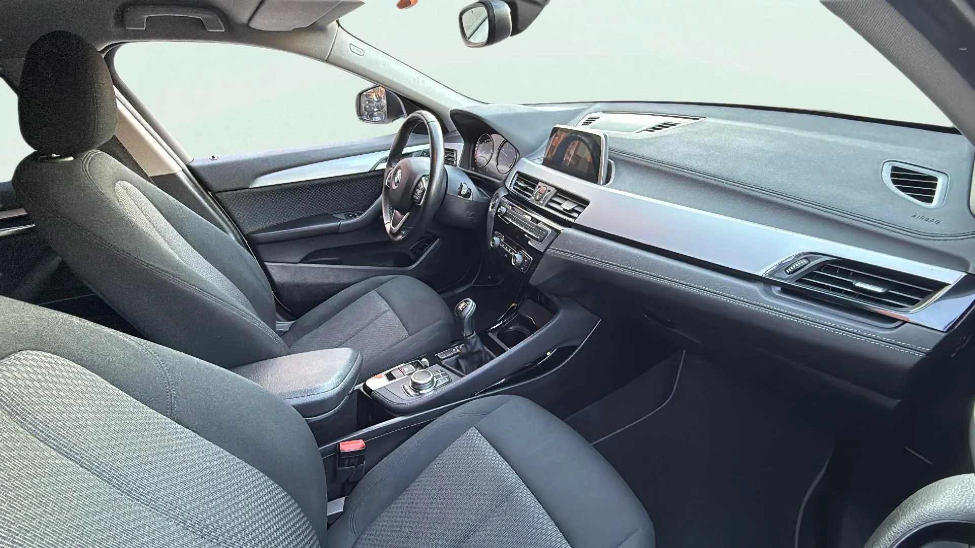 BMW X2 sDrive18d - foto 13