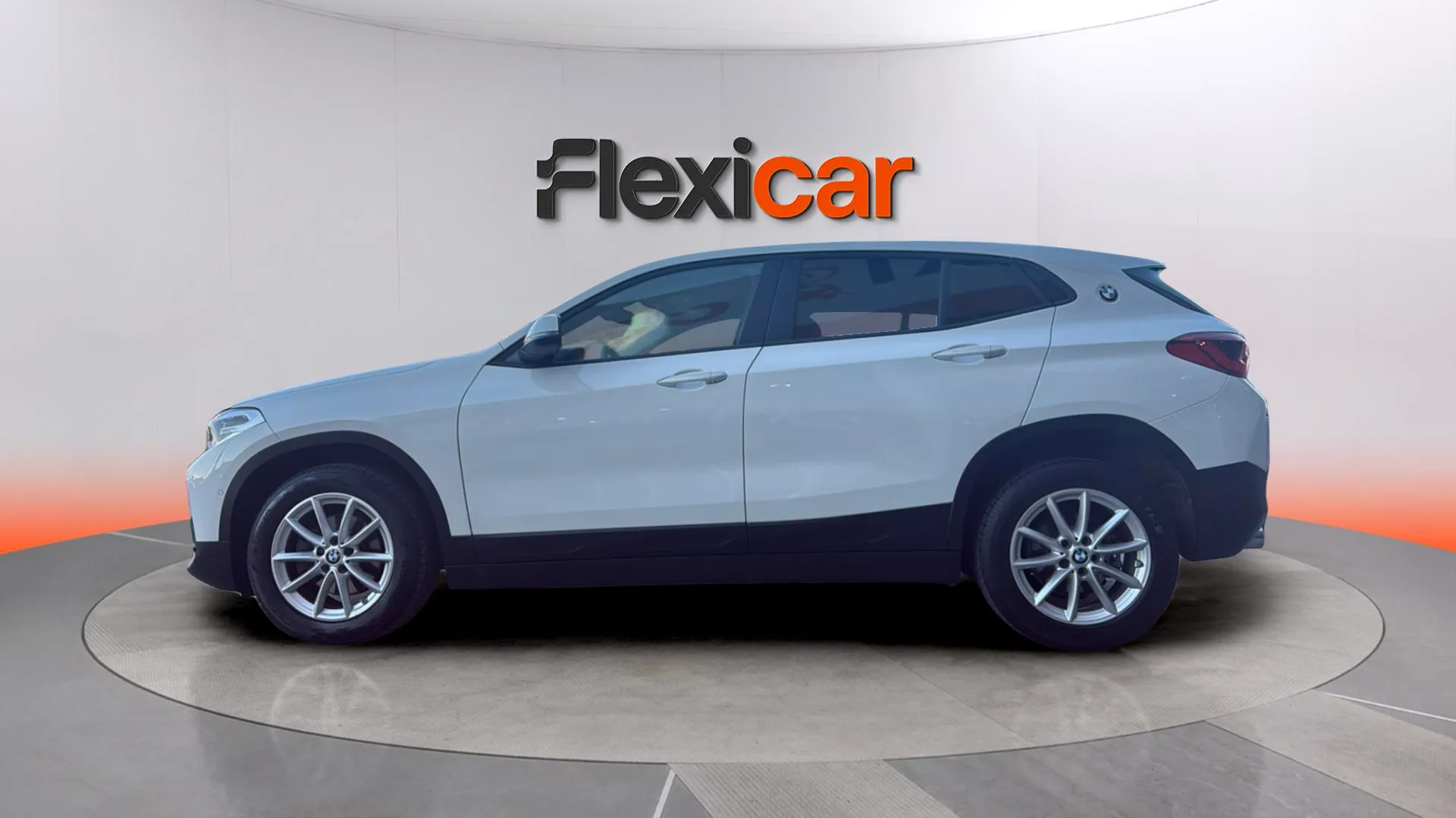 BMW X2 sDrive18d - foto 7