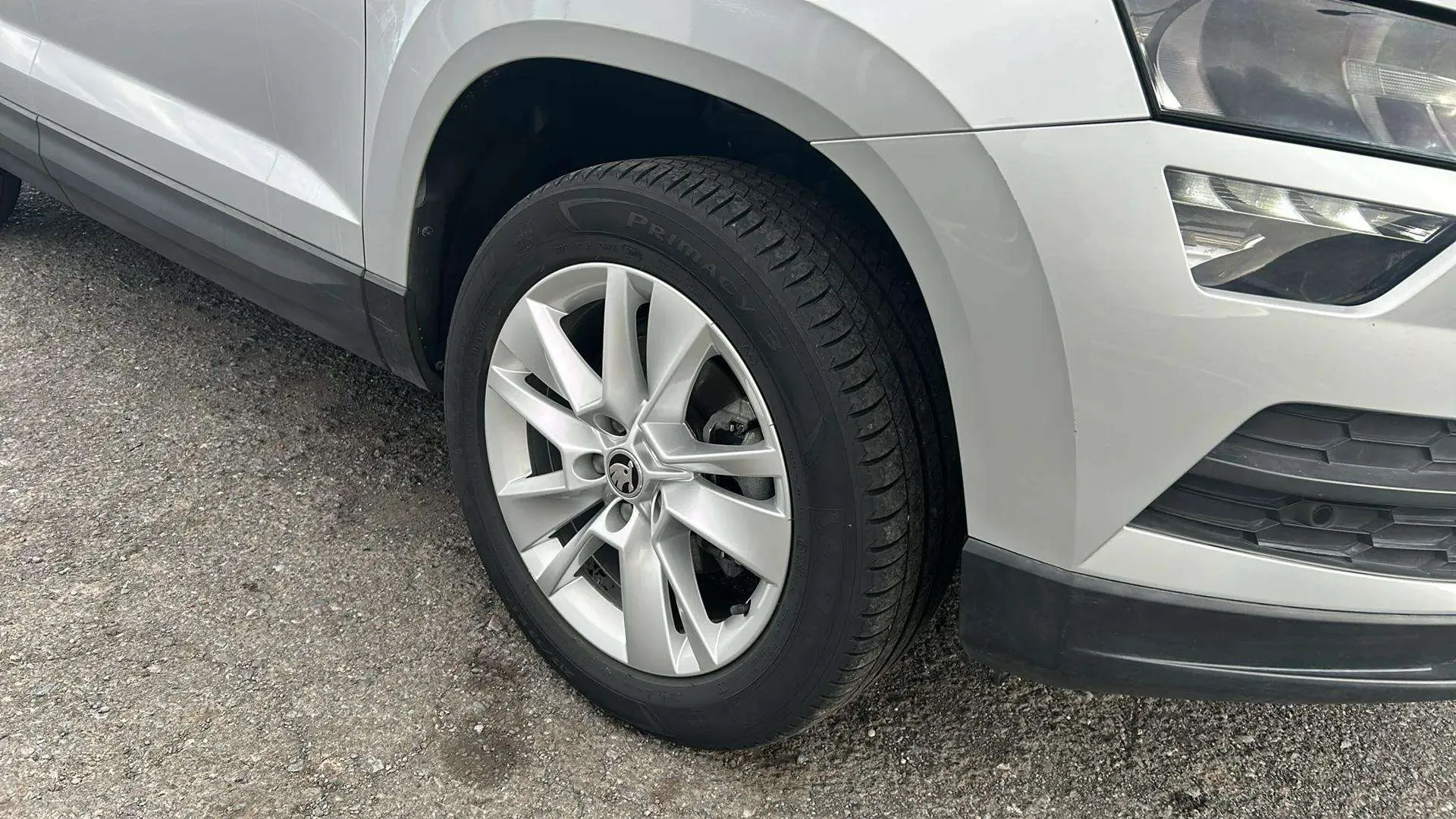 Škoda Karoq 1.5 TSI DSG ACT Ambition - foto 15