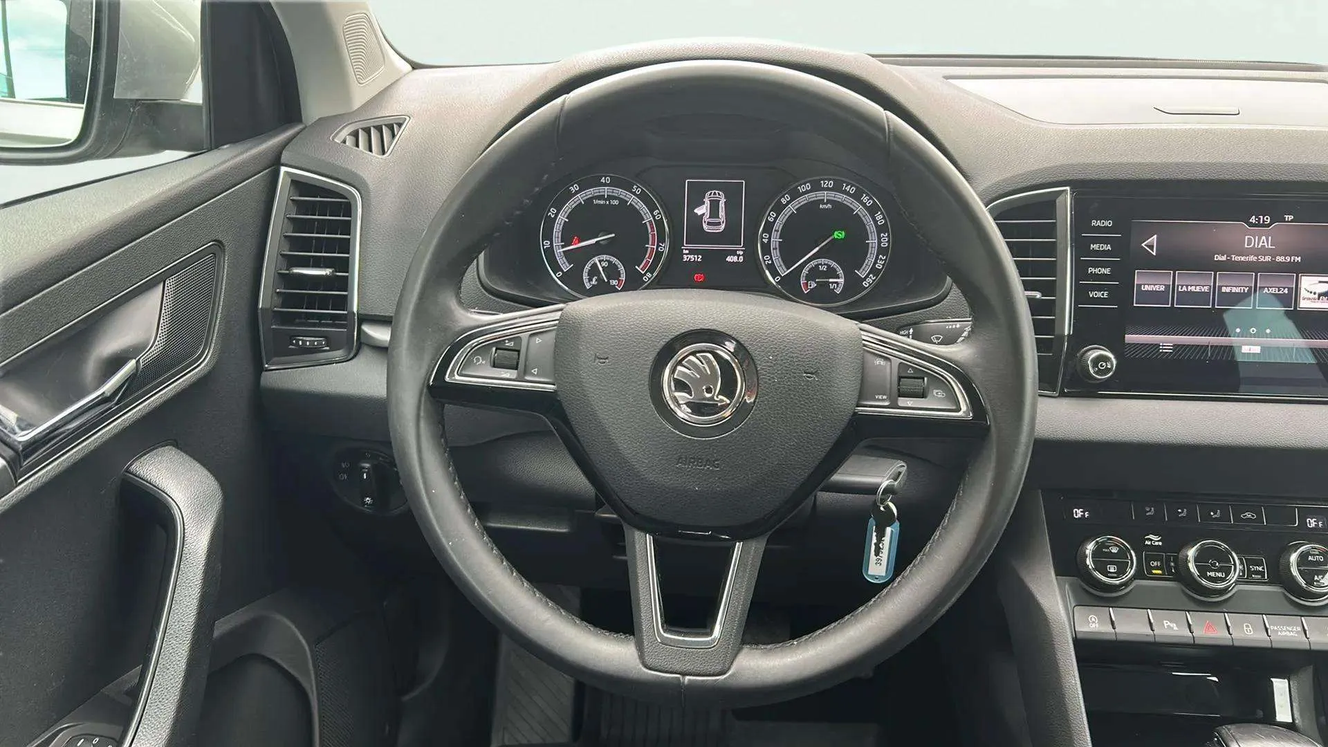 Škoda Karoq 1.5 TSI DSG ACT Ambition - foto 27