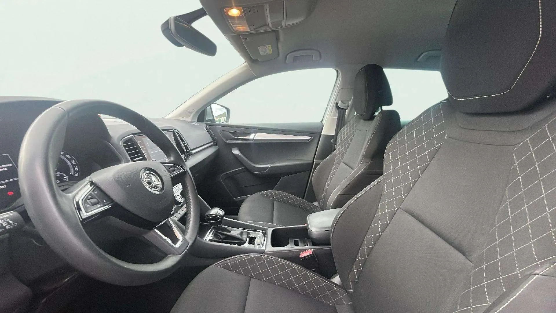 Škoda Karoq 1.5 TSI DSG ACT Ambition - foto 20