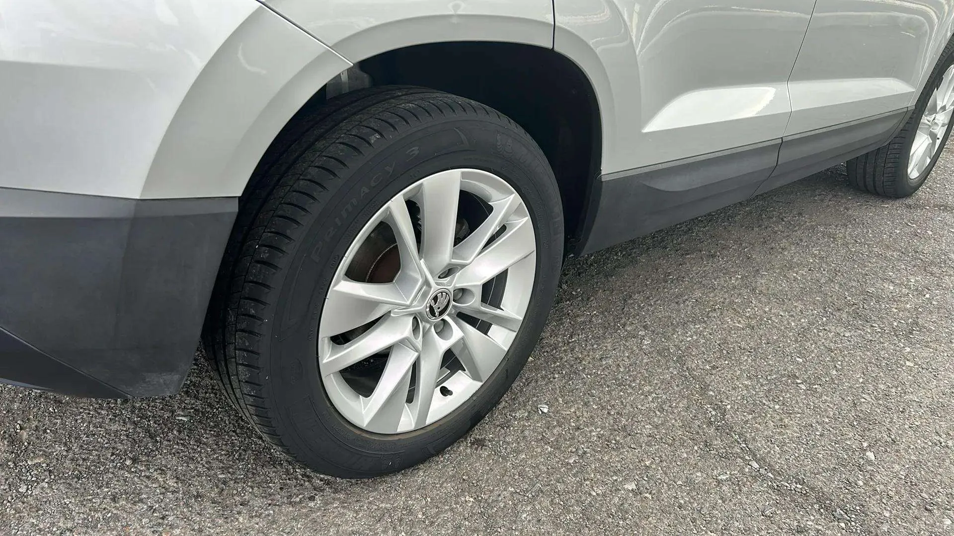 Škoda Karoq 1.5 TSI DSG ACT Ambition - foto 16