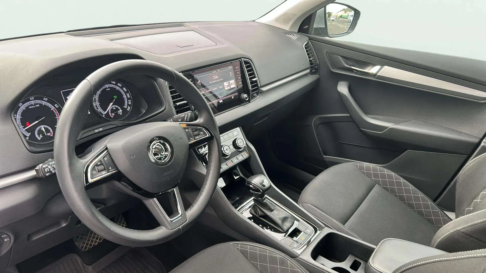 Škoda Karoq 1.5 TSI DSG ACT Ambition - foto 22