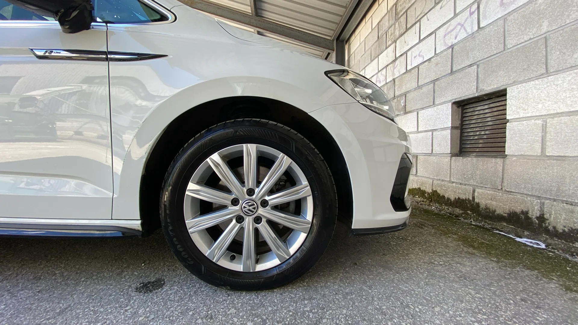 Volkswagen Touran R-Line 1.5 TSI - foto 23