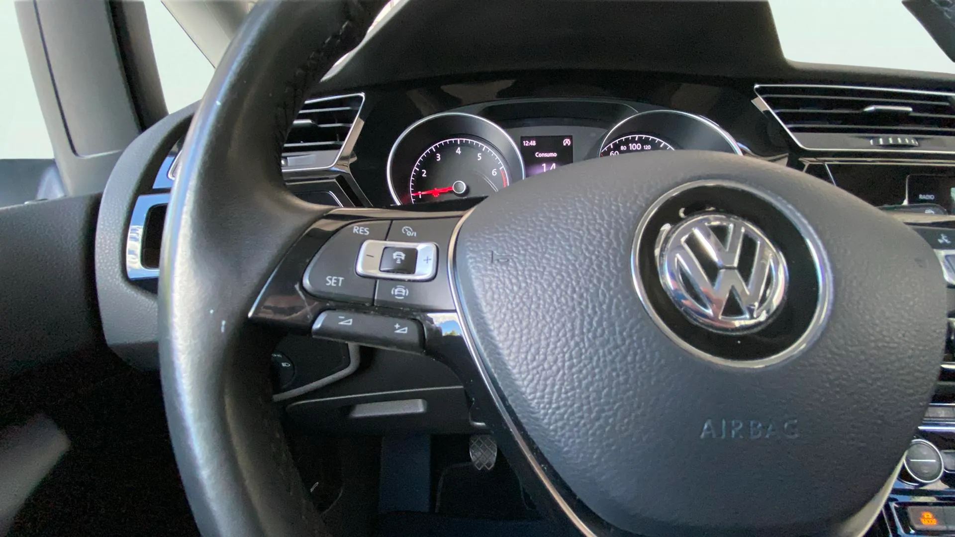 Volkswagen Touran R-Line 1.5 TSI - foto 13