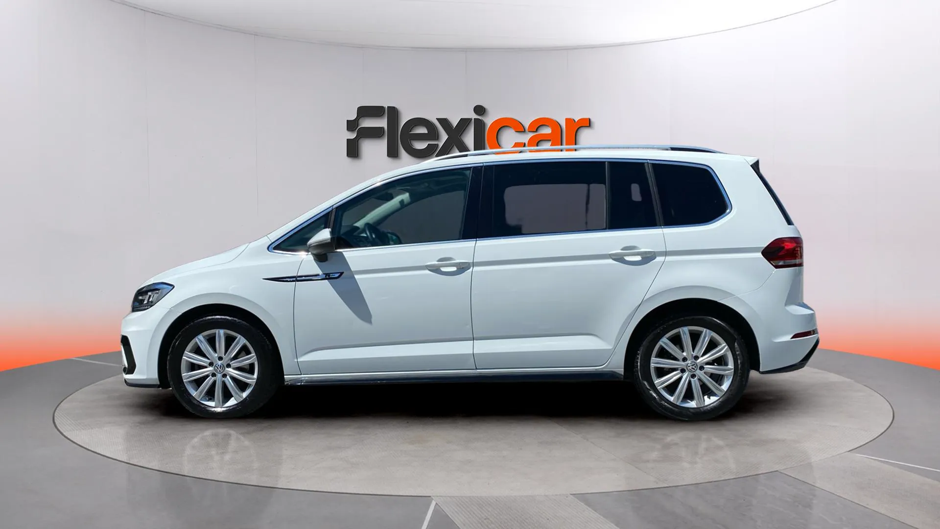 Volkswagen Touran R-Line 1.5 TSI - foto 4