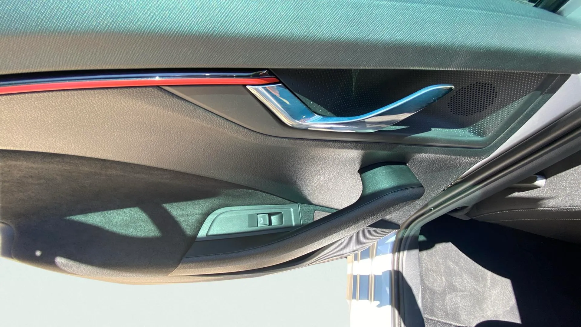 Škoda Kamiq 1.0 TSI DSG Montecarlo - foto 24