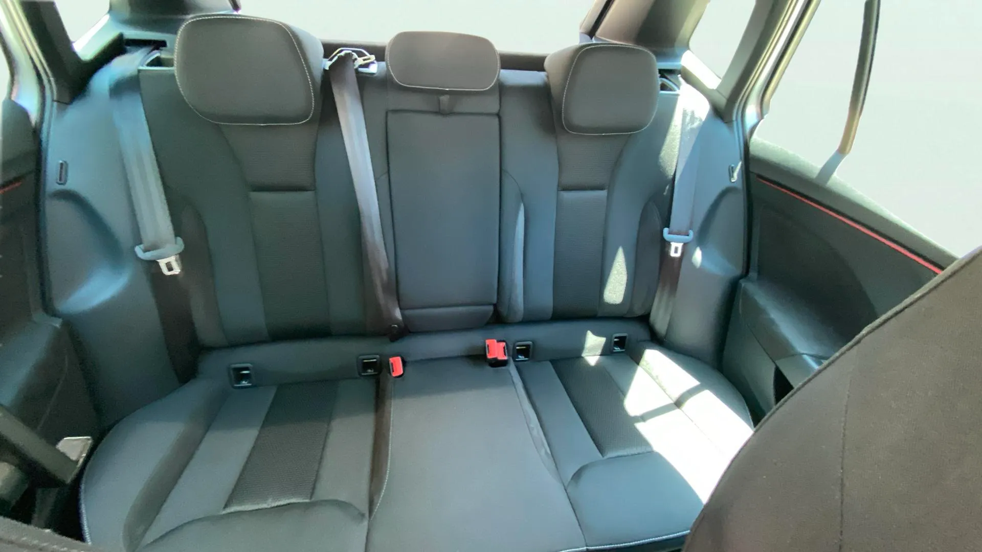Škoda Kamiq 1.0 TSI DSG Montecarlo - foto 14