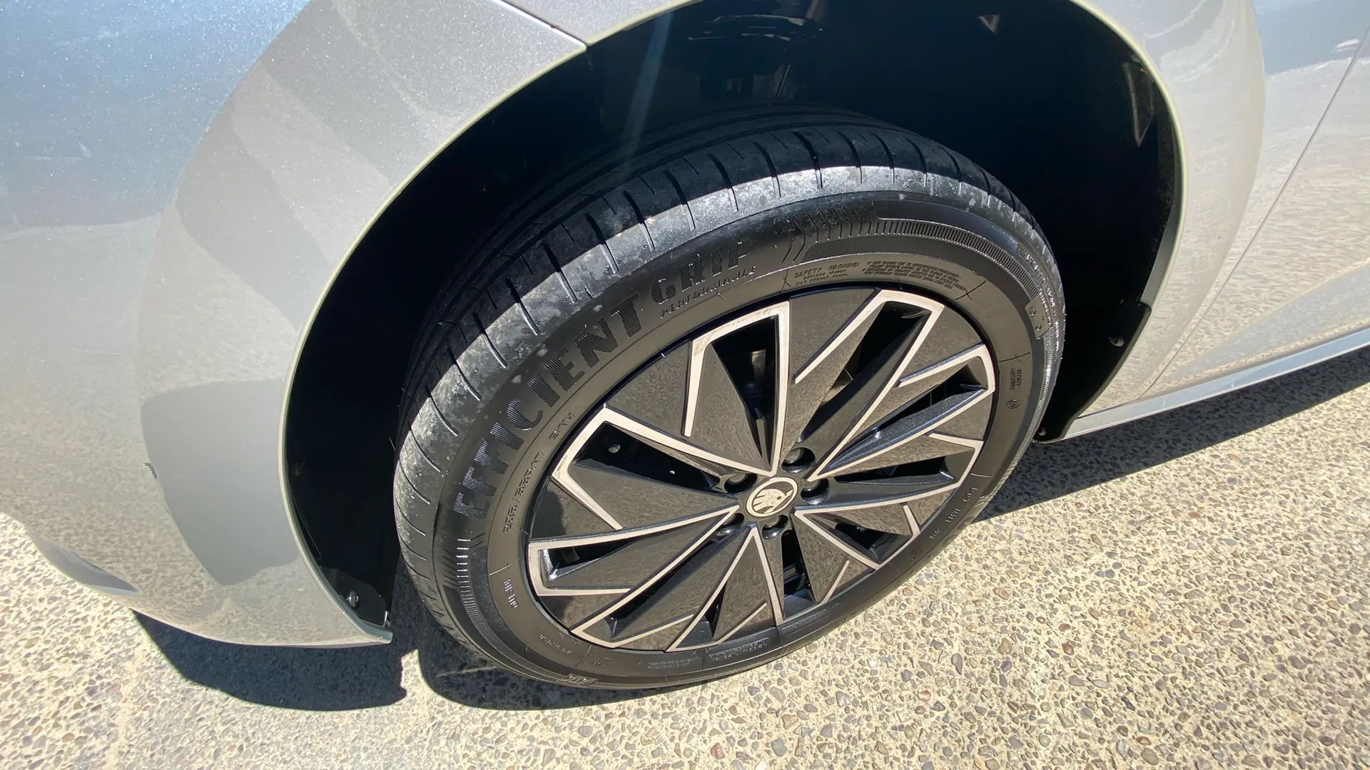 Škoda Kamiq 1.0 TSI DSG Montecarlo - foto 17