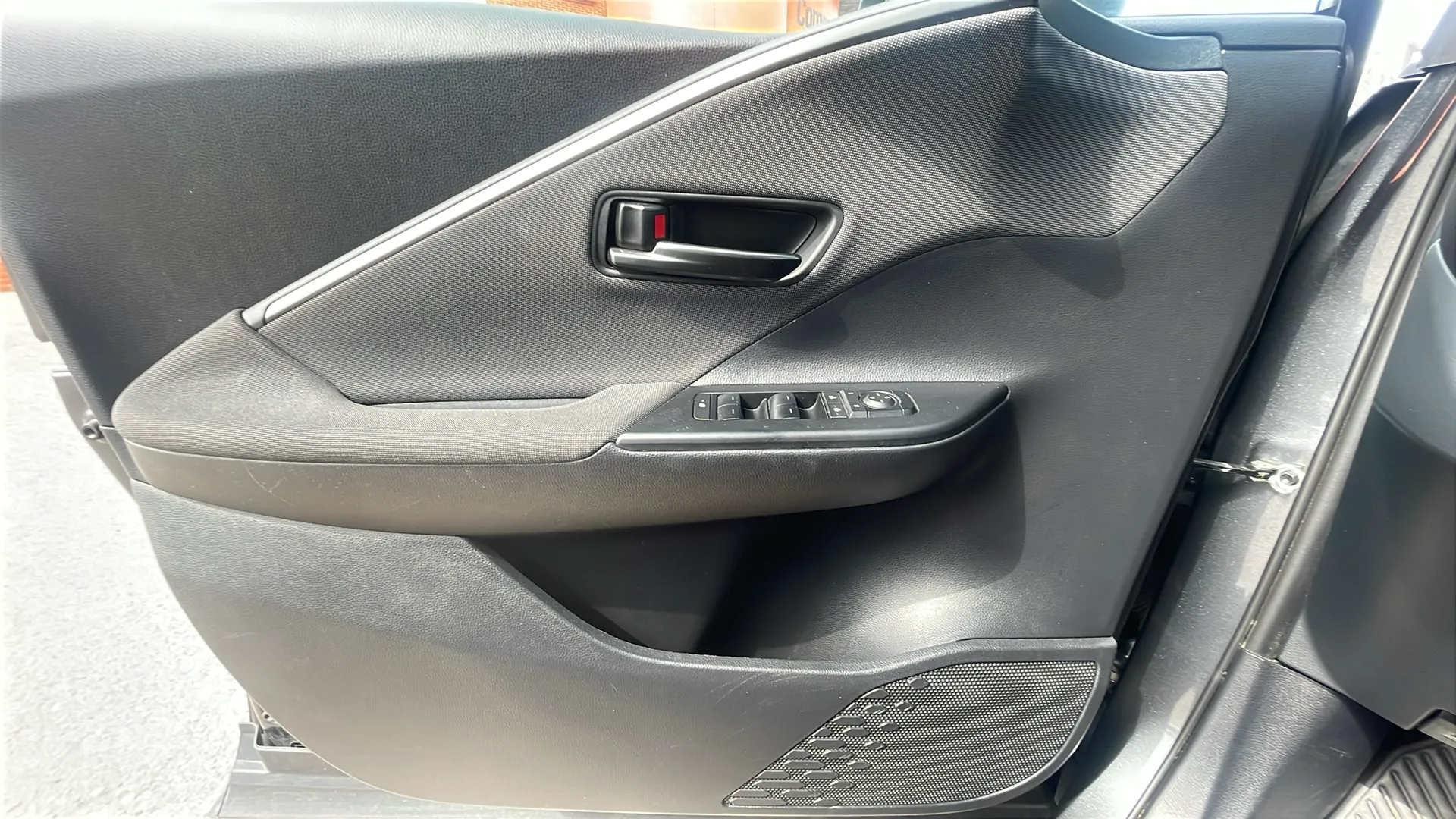 Toyota C-HR 1.8 140H Active - foto 19