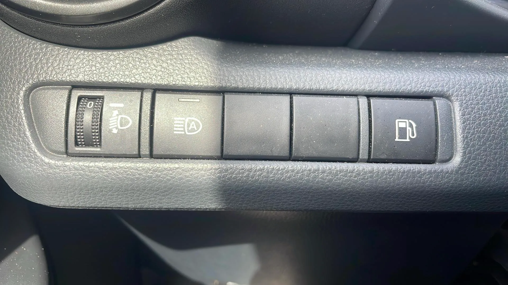 Toyota C-HR 1.8 140H Active - foto 33