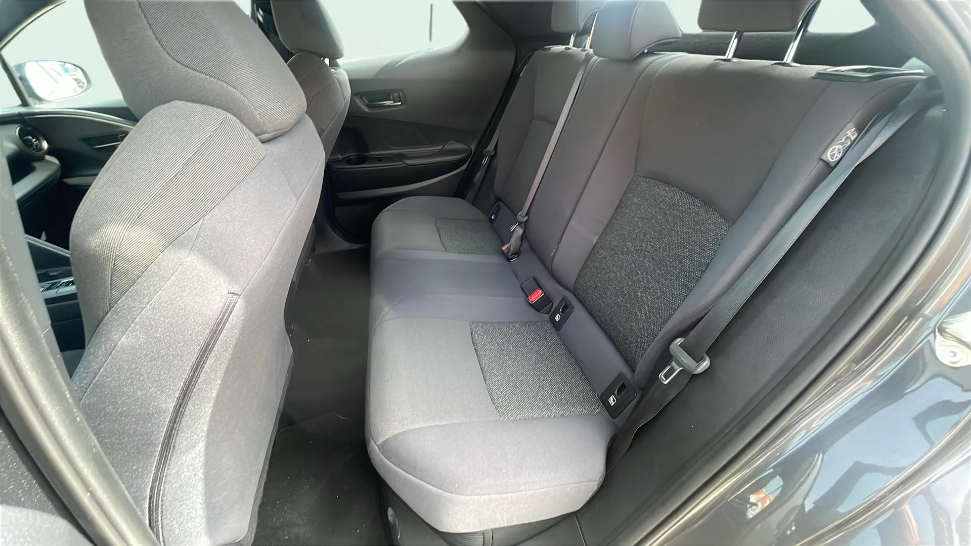 Toyota C-HR 1.8 140H Active - foto 15