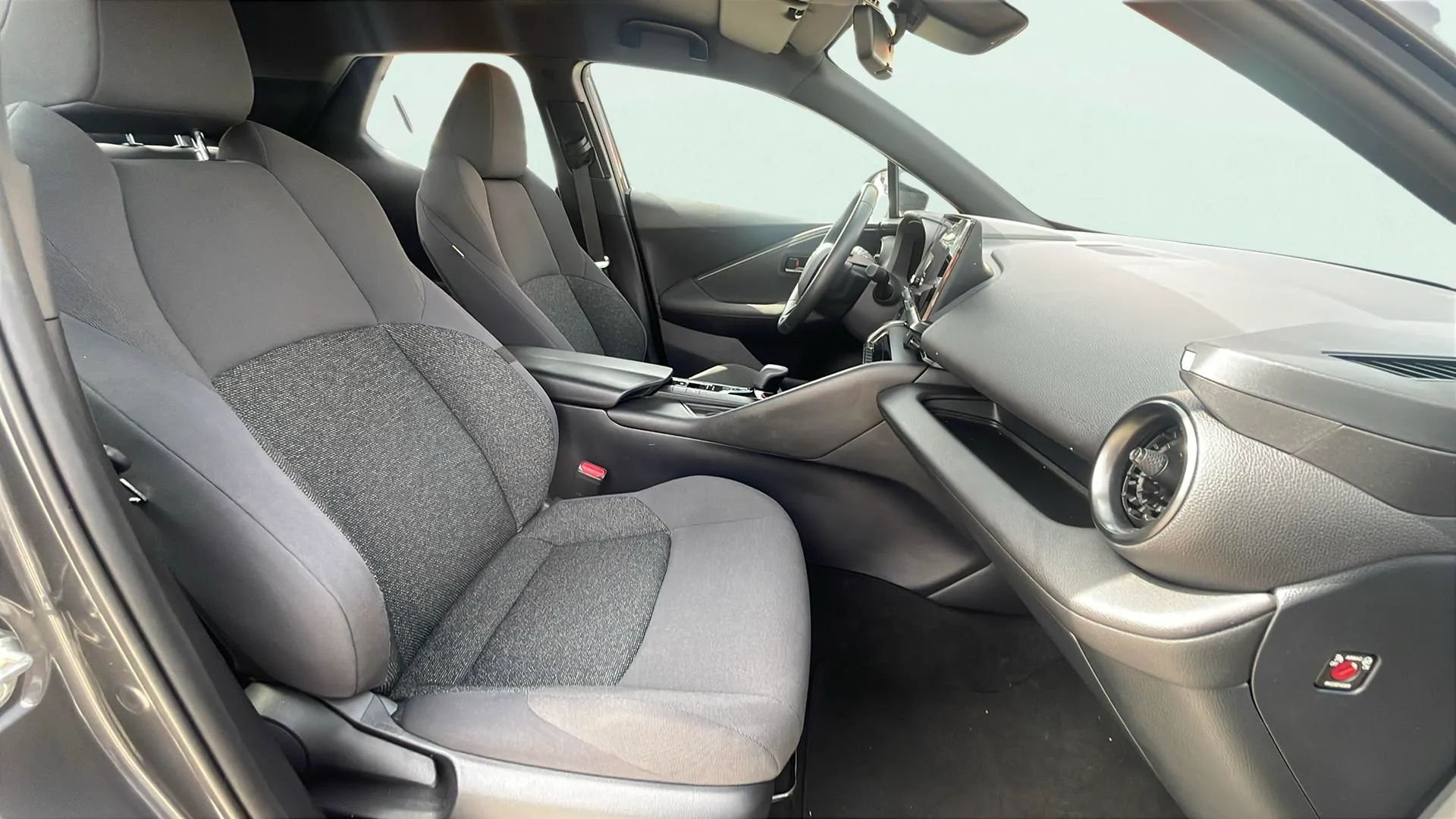 Toyota C-HR 1.8 140H Active - foto 13