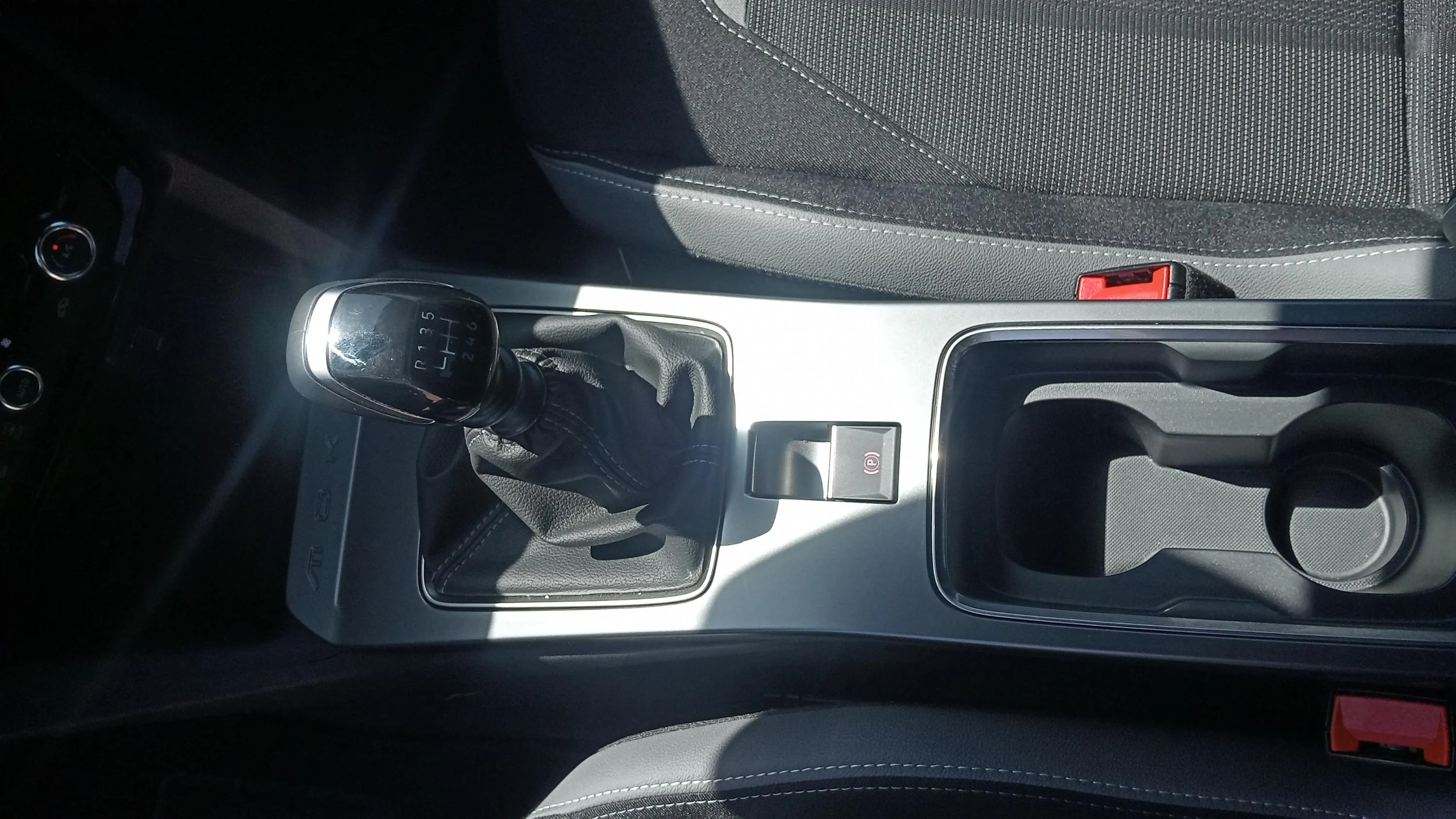 Opel Mokka 1.2 T GS - foto 24